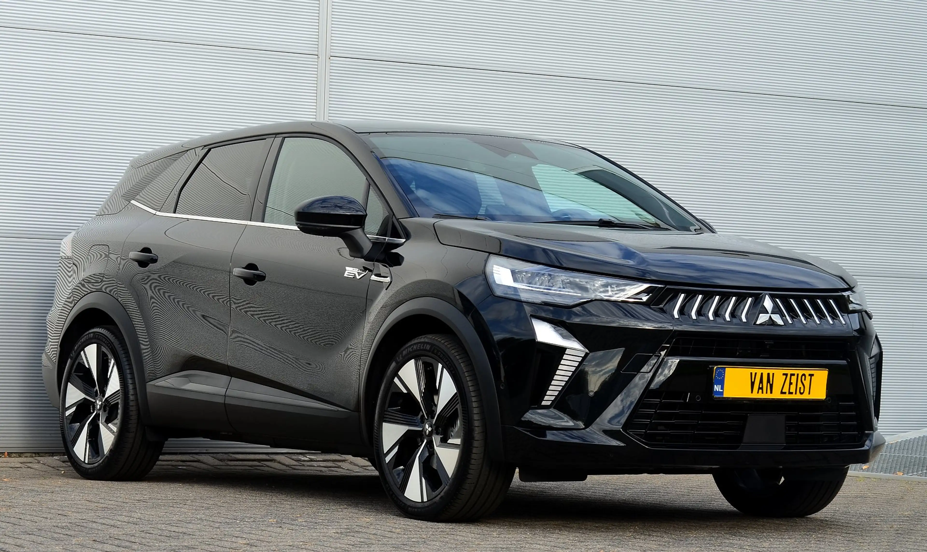 Mitsubishi Grandis HEV 1.8 A/T INSTYLE | FULL HYBRID | FULL OPTIONS | — photo 13