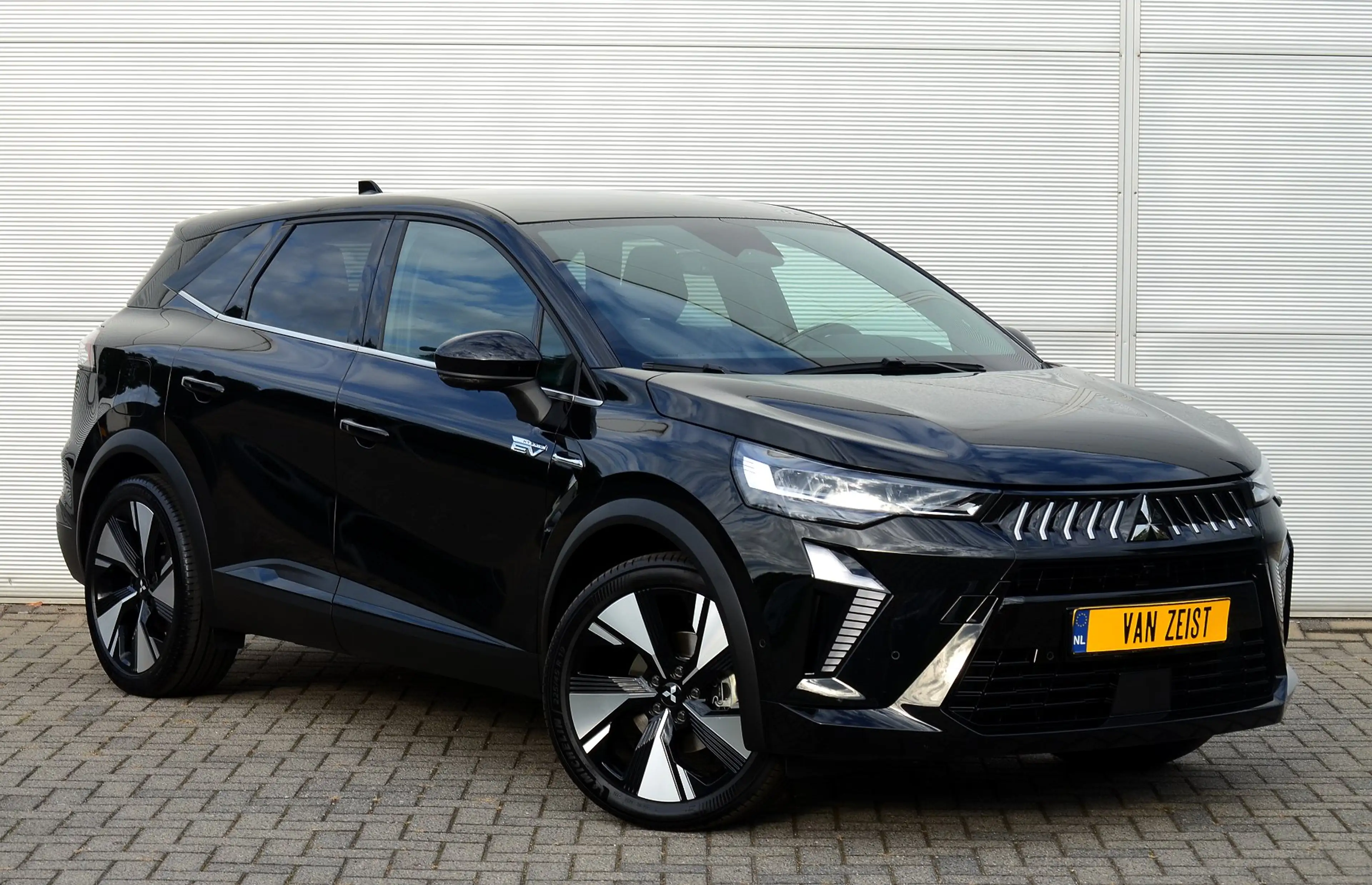 Mitsubishi Grandis HEV 1.8 A/T INSTYLE | FULL HYBRID | FULL OPTIONS | — photo 14