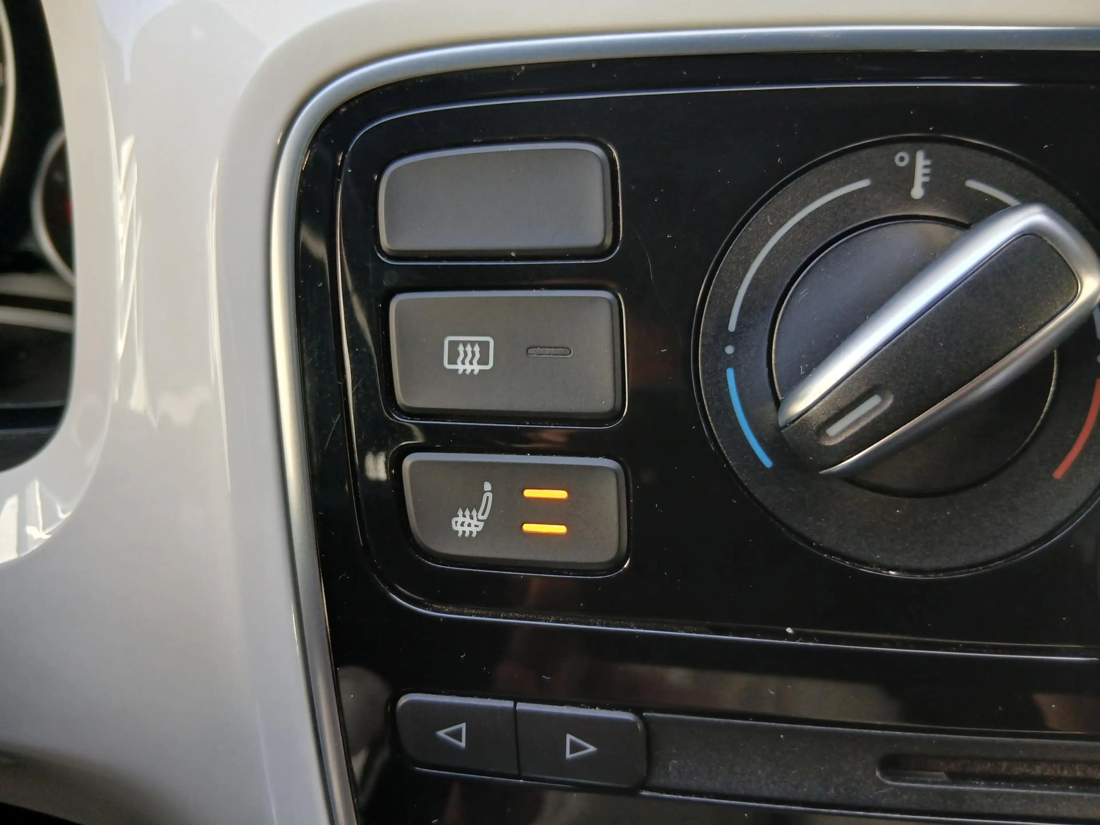 Volkswagen up! 1.0 BMT up! beats — photo 24