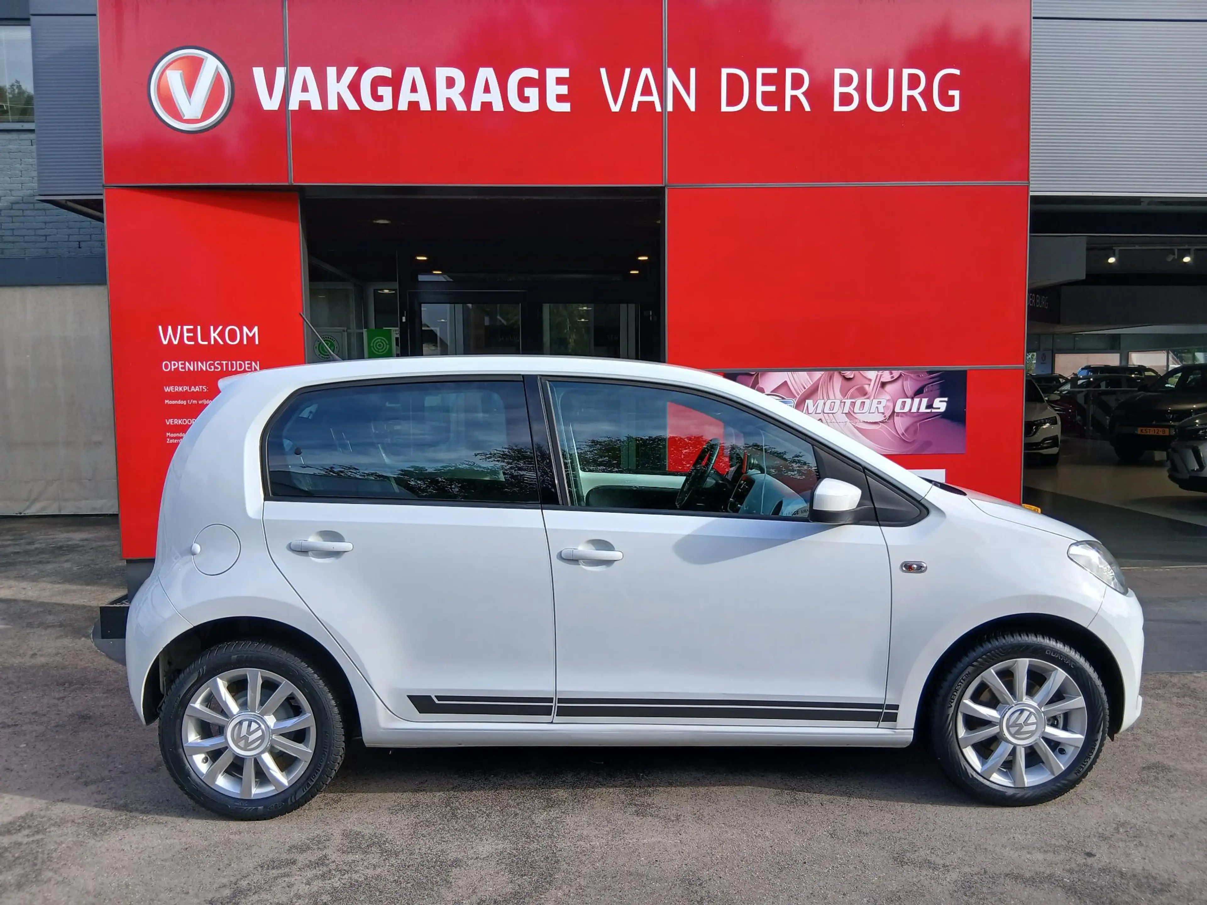 Volkswagen up! 1.0 BMT up! beats — photo 8