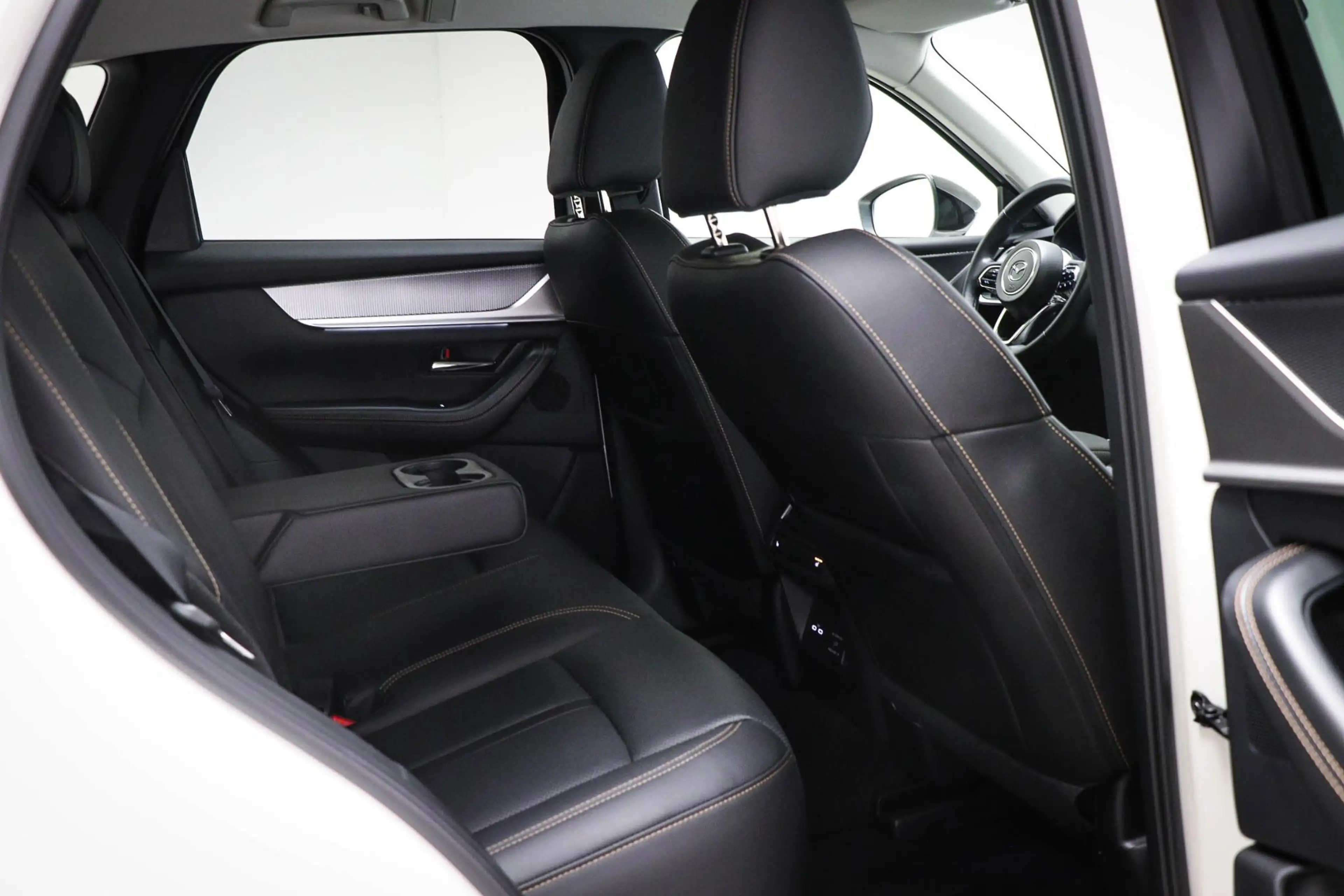 Mazda CX-60 2.5 e-SkyActiv PHEV Homura | SOH 93% | STOELVENTIL — photo 15