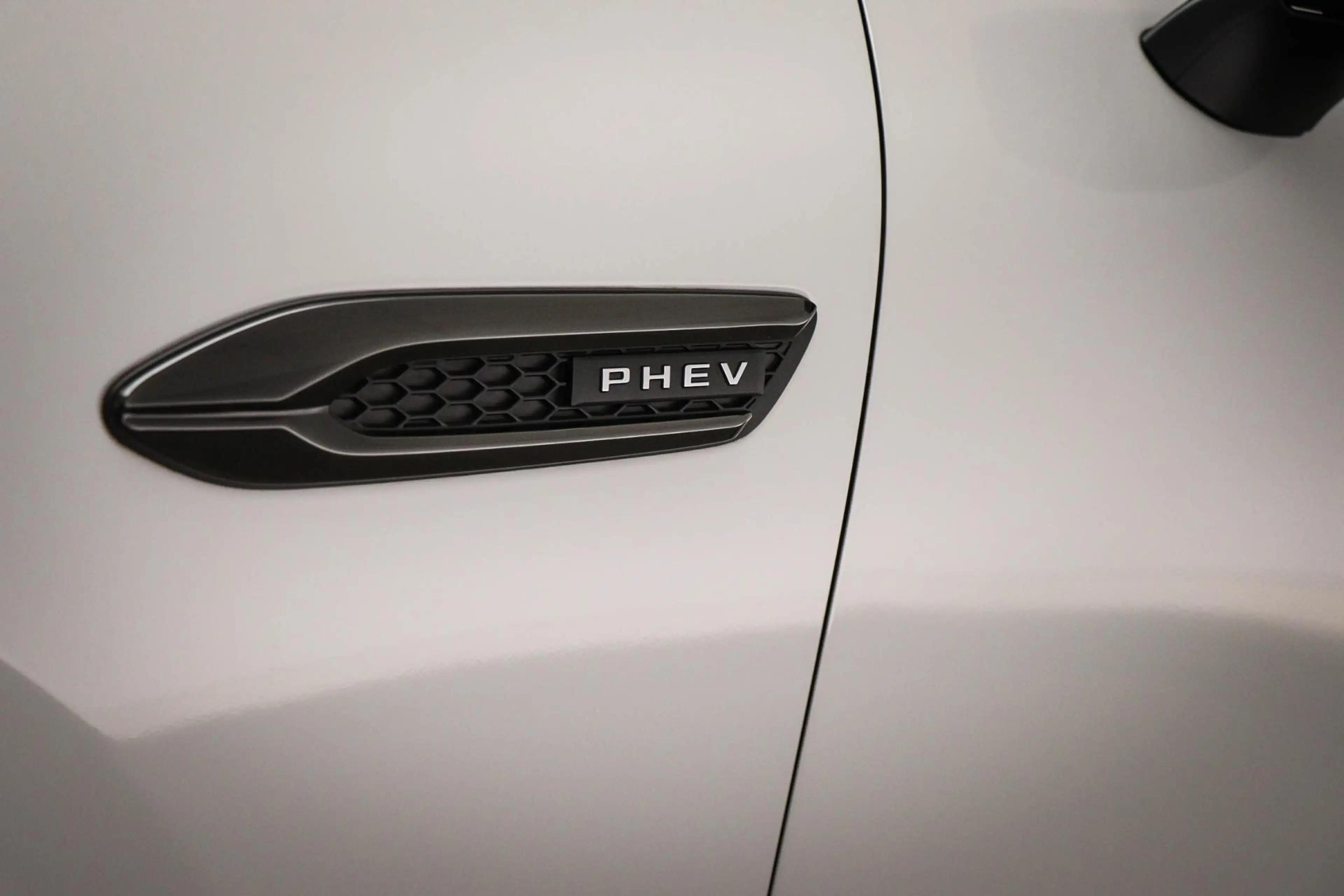 Mazda CX-60 2.5 e-SkyActiv PHEV Homura | SOH 93% | STOELVENTIL — photo 25