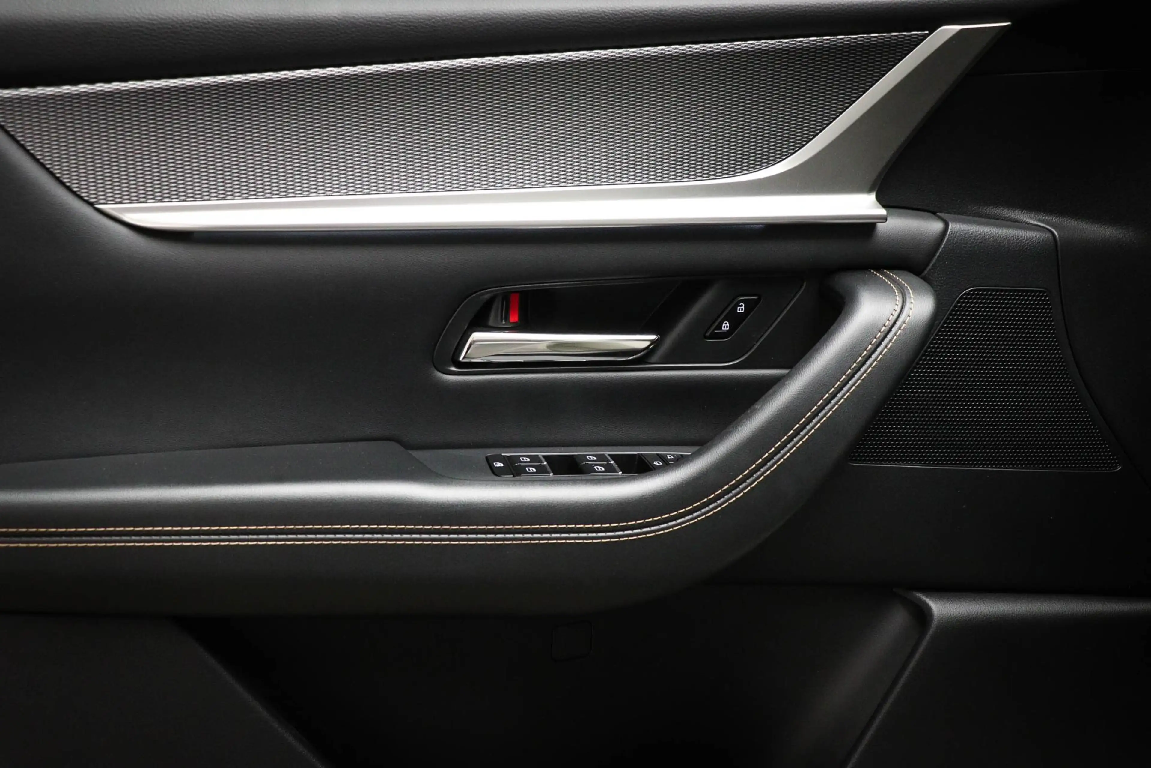Mazda CX-60 2.5 e-SkyActiv PHEV Homura | SOH 93% | STOELVENTIL — photo 32