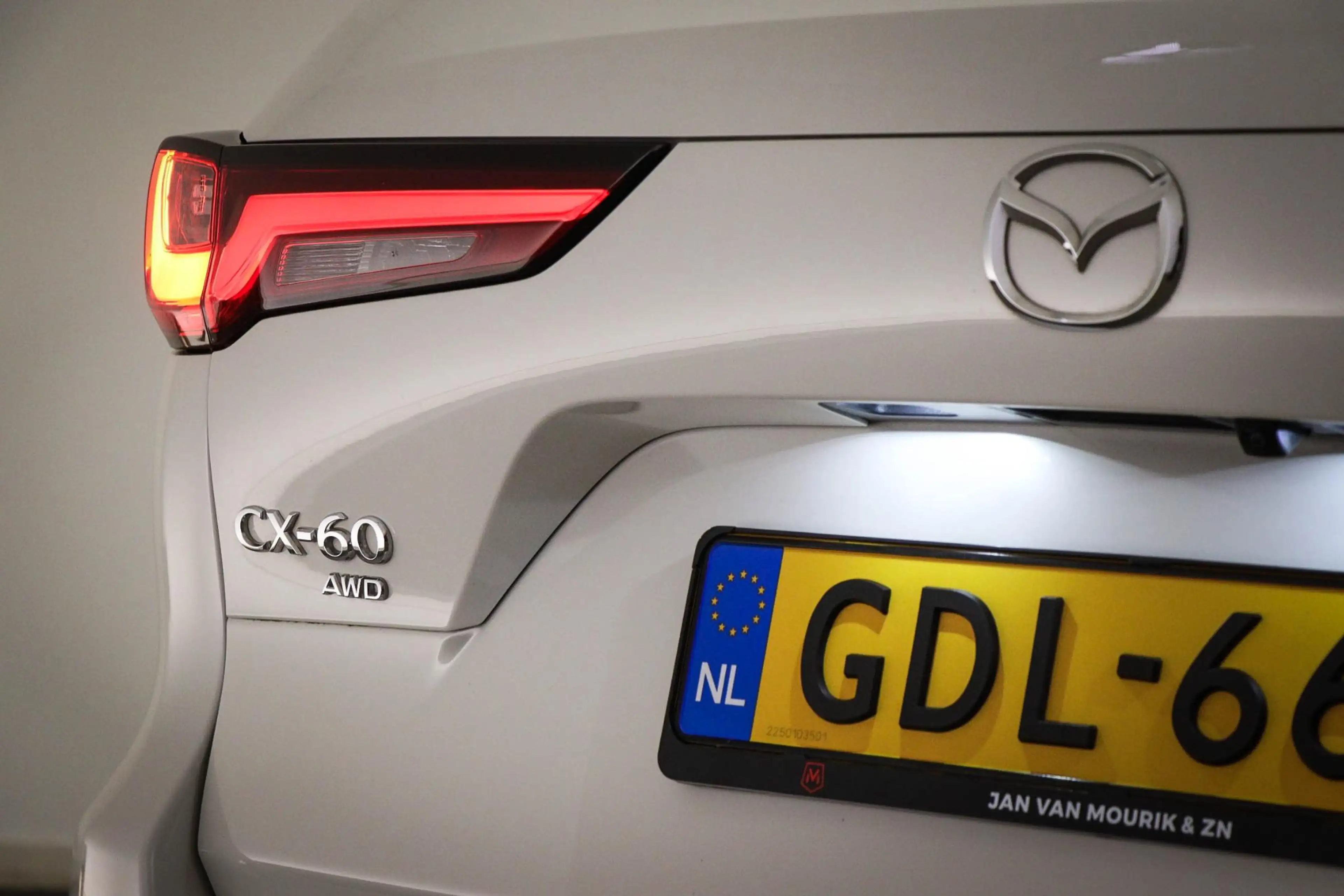 Mazda CX-60 2.5 e-SkyActiv PHEV Homura | SOH 93% | STOELVENTIL — photo 29