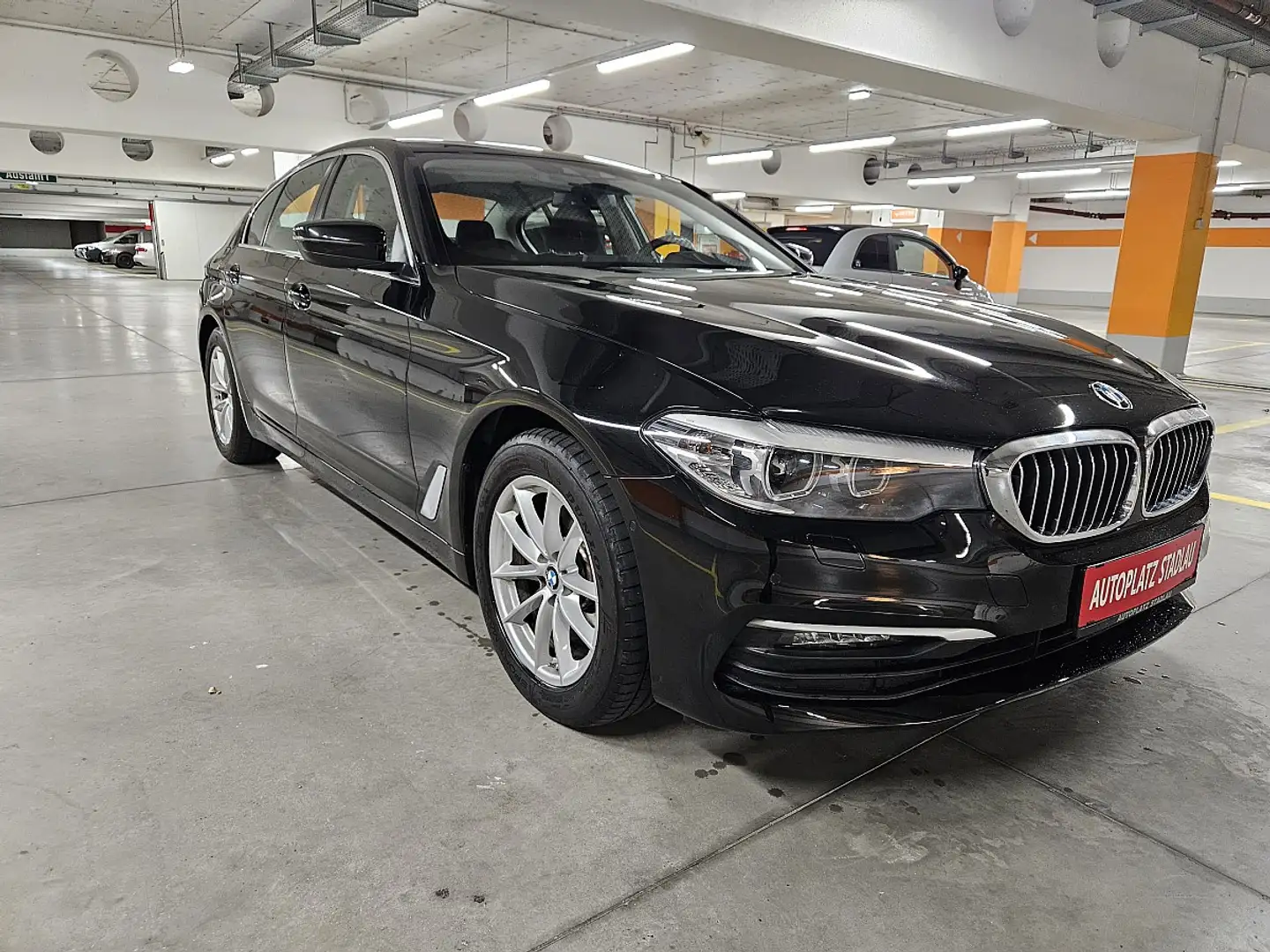 BMW 518 d Aut. Schwarz - 2