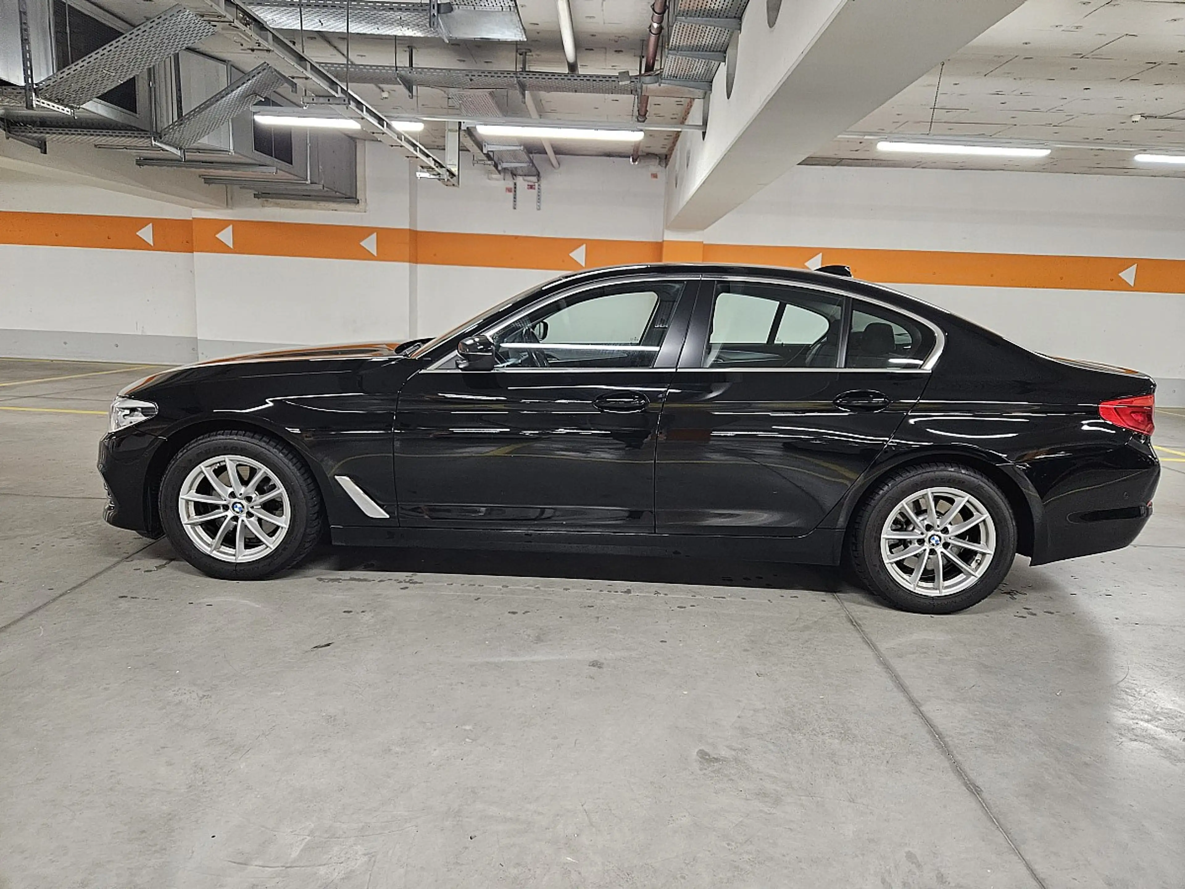 BMW 518 d Aut. — photo 4