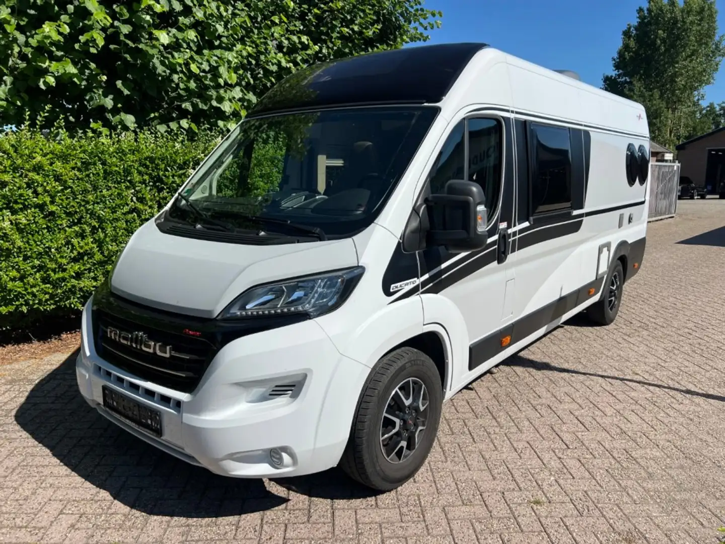 Carthago Malibu Van 640 LE Wit - 2
