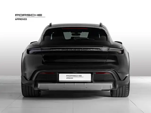Porsche Taycan view 7