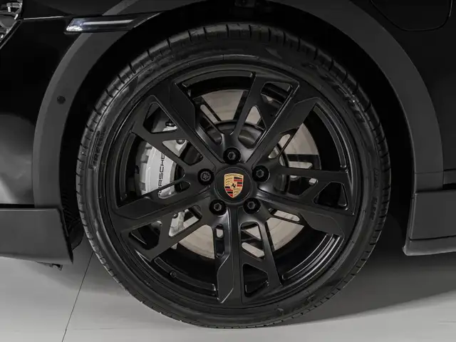 Porsche Taycan view 9