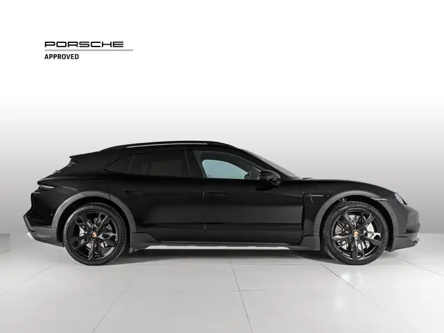 Porsche Taycan view 5