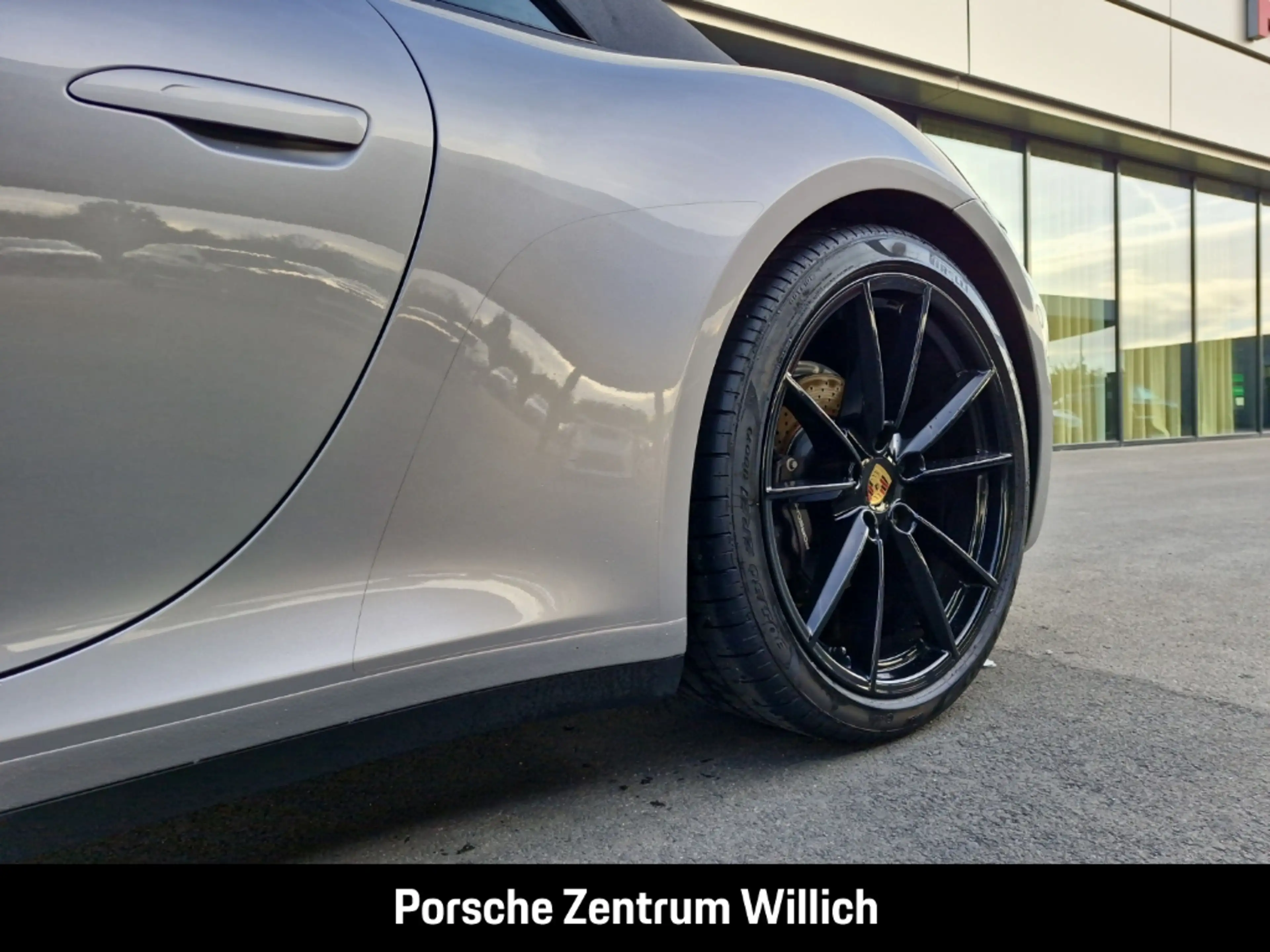 Porsche 992 911 Carrera Cabrio Sportabgas BOSE 21-Zoll — photo 14