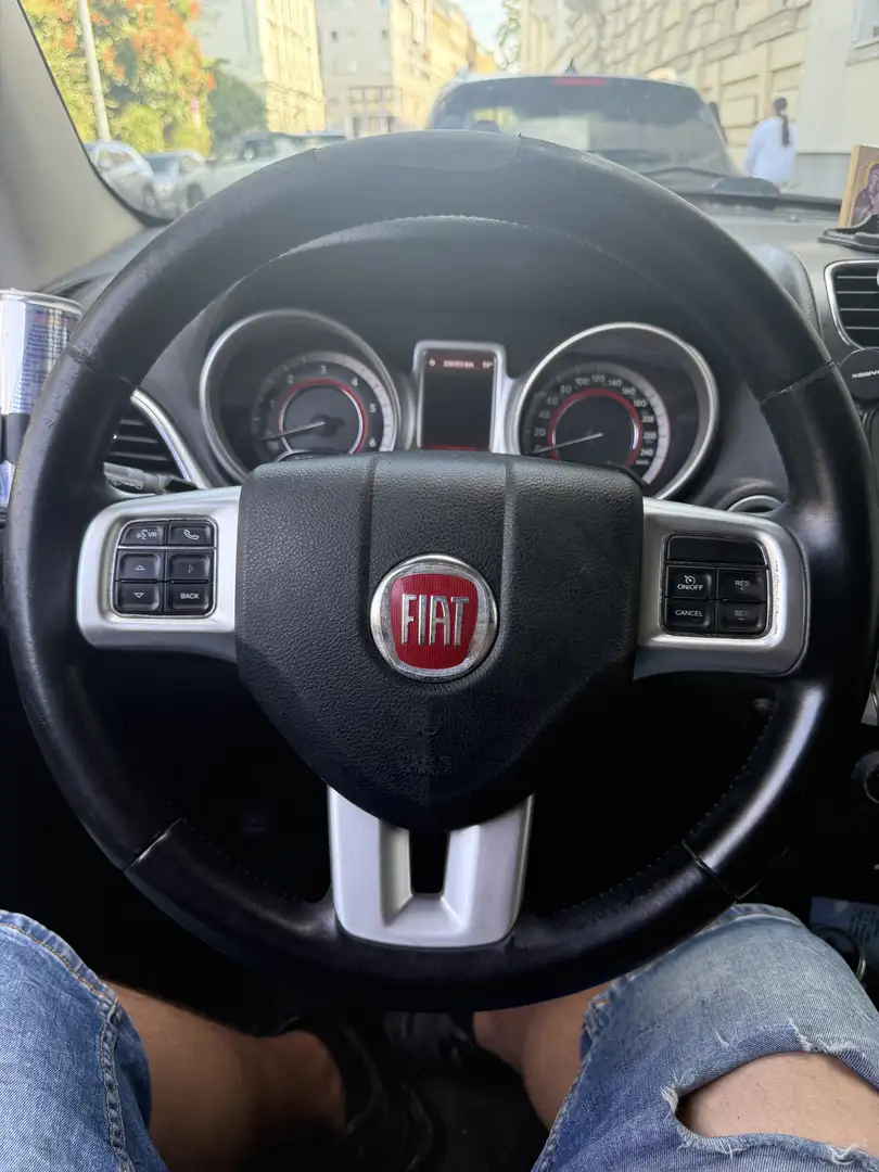 Fiat Freemont 2.0 Multijet 16V DPF Automatik Allrad Lounge Silber - 2