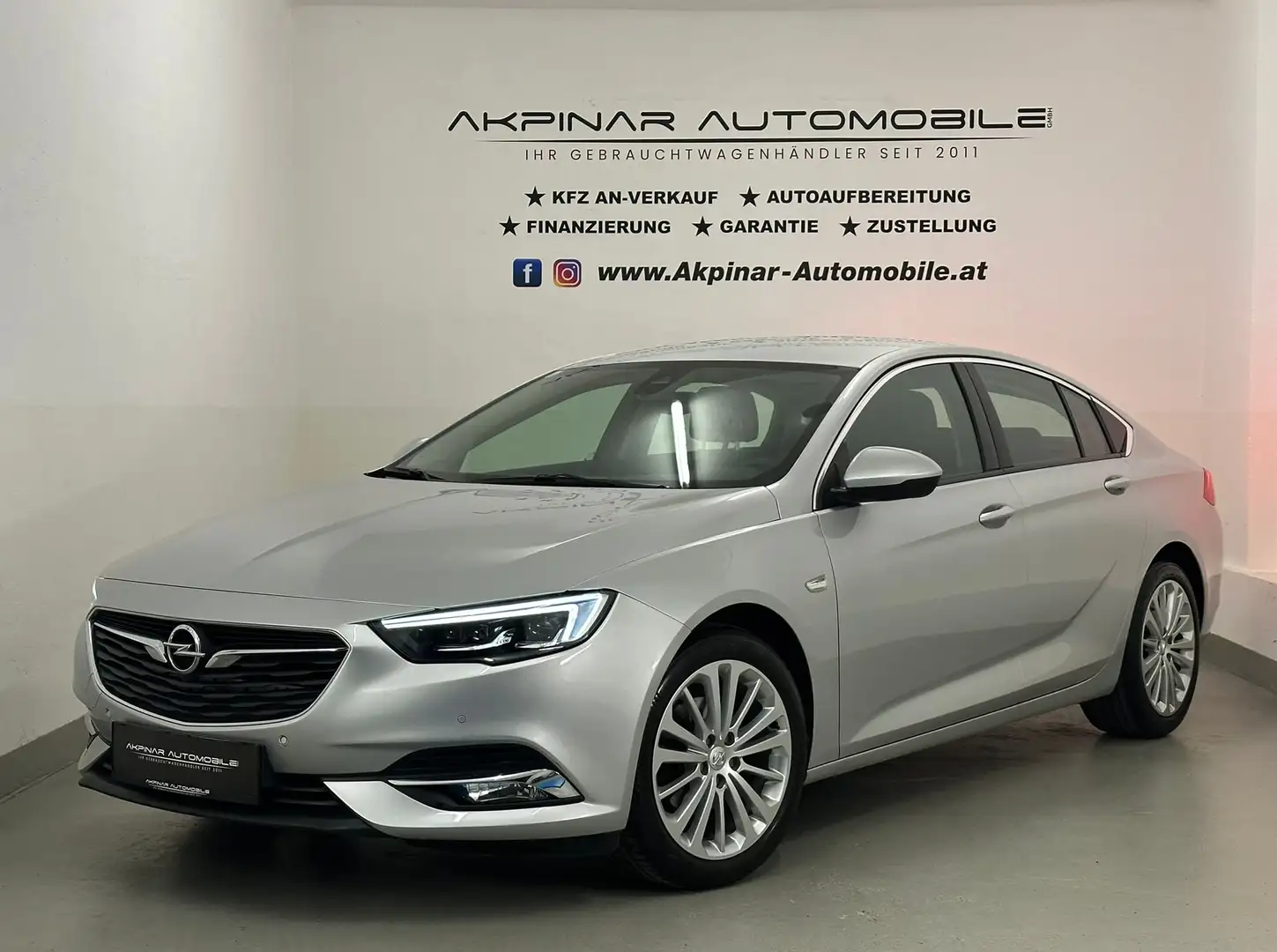 Opel Insignia Grand Sport 1,6 CDI NAVI - LED - HEAD-UP Grau - 1