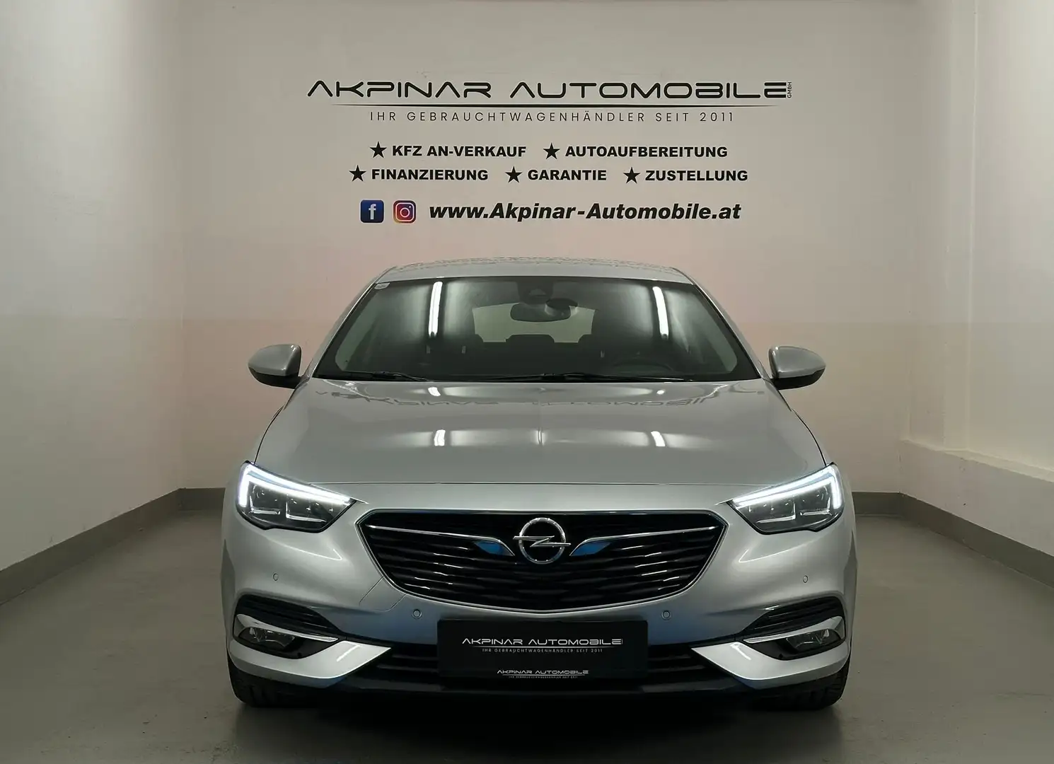 Opel Insignia Grand Sport 1,6 CDI NAVI - LED - HEAD-UP Grau - 2