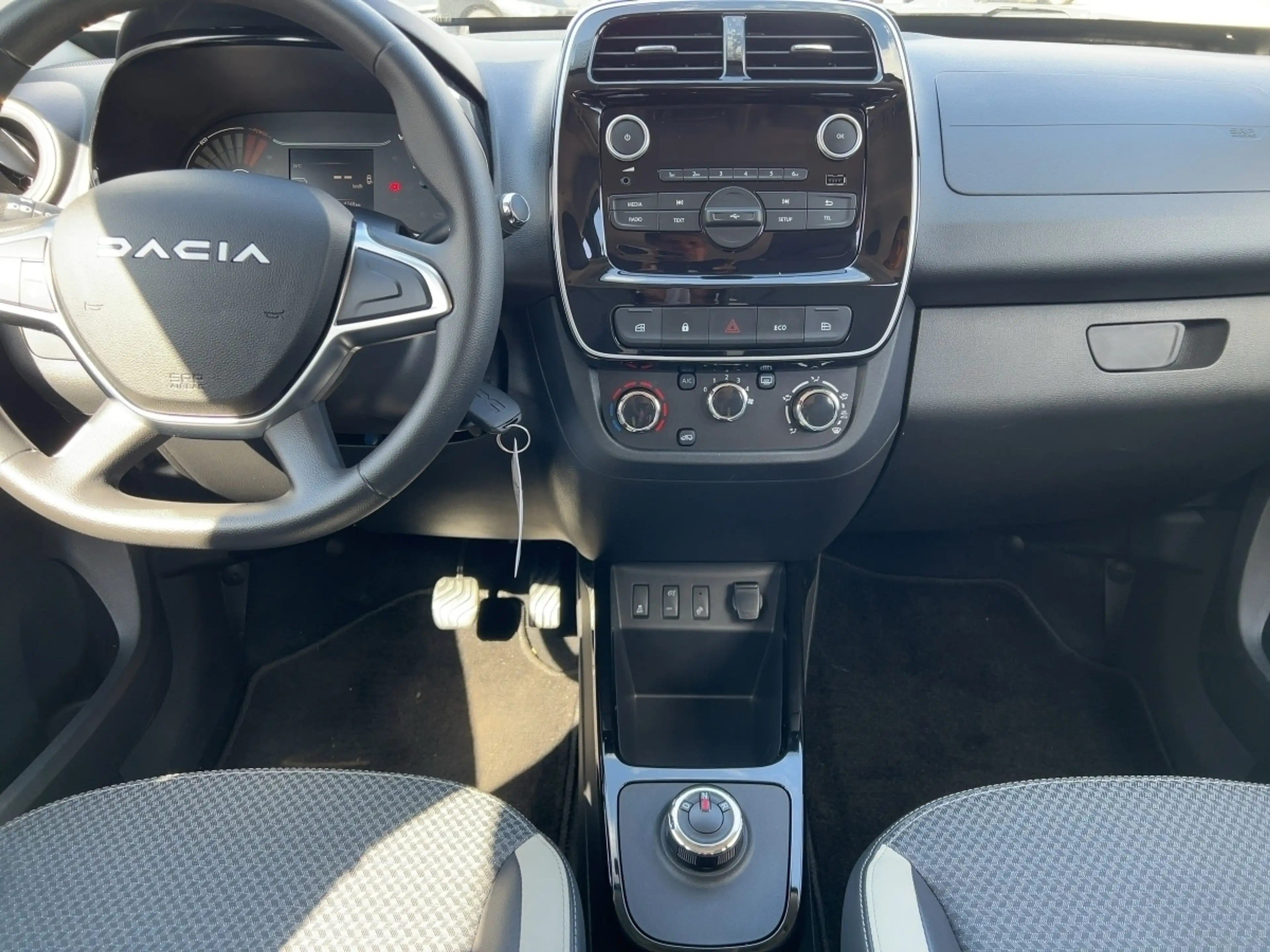 Dacia Spring ELECTRIC ESSENTIAL 27kWh  KLIMAANLAGE — photo 12