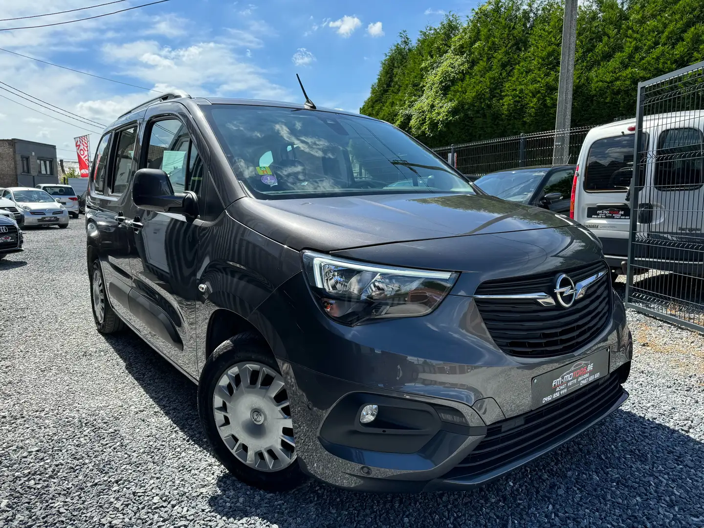 Opel Combo Life 1.2 T/ Innovation/ 1e Main/ Entretien+Garantie 1an Gris - 2