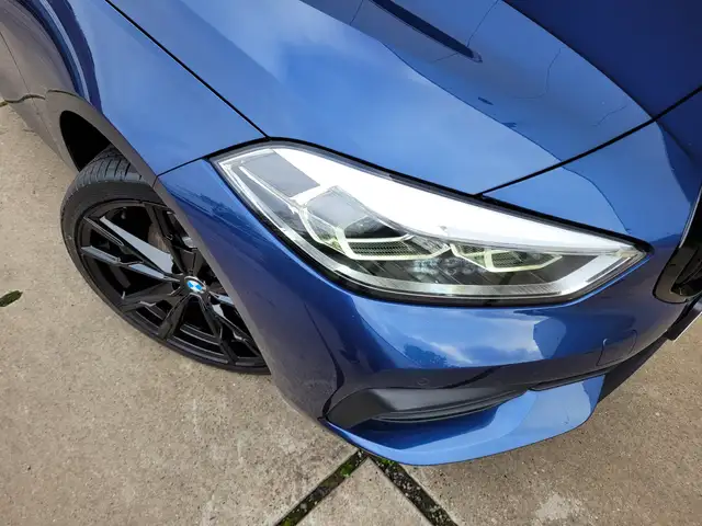 BMW 1 Series view 7