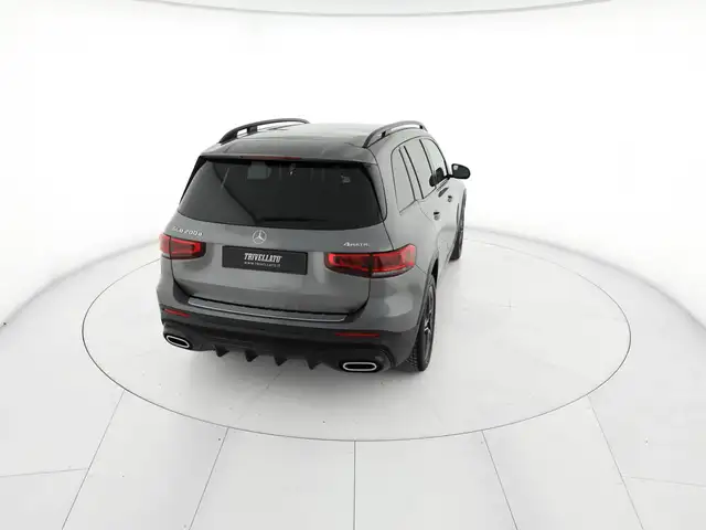 Mercedes-Benz GLB view 6