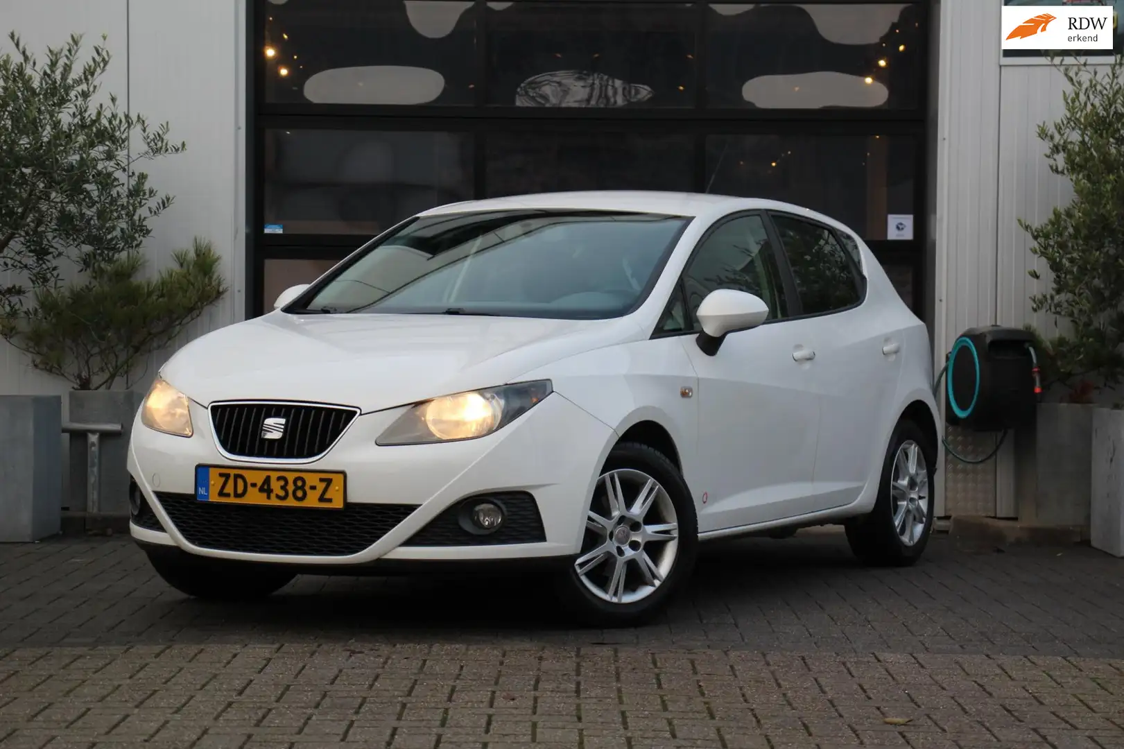 SEAT Ibiza 1.2 Reference 5drs - AIRCO - LICHTMETAAL - DIS. KE Wit - 1