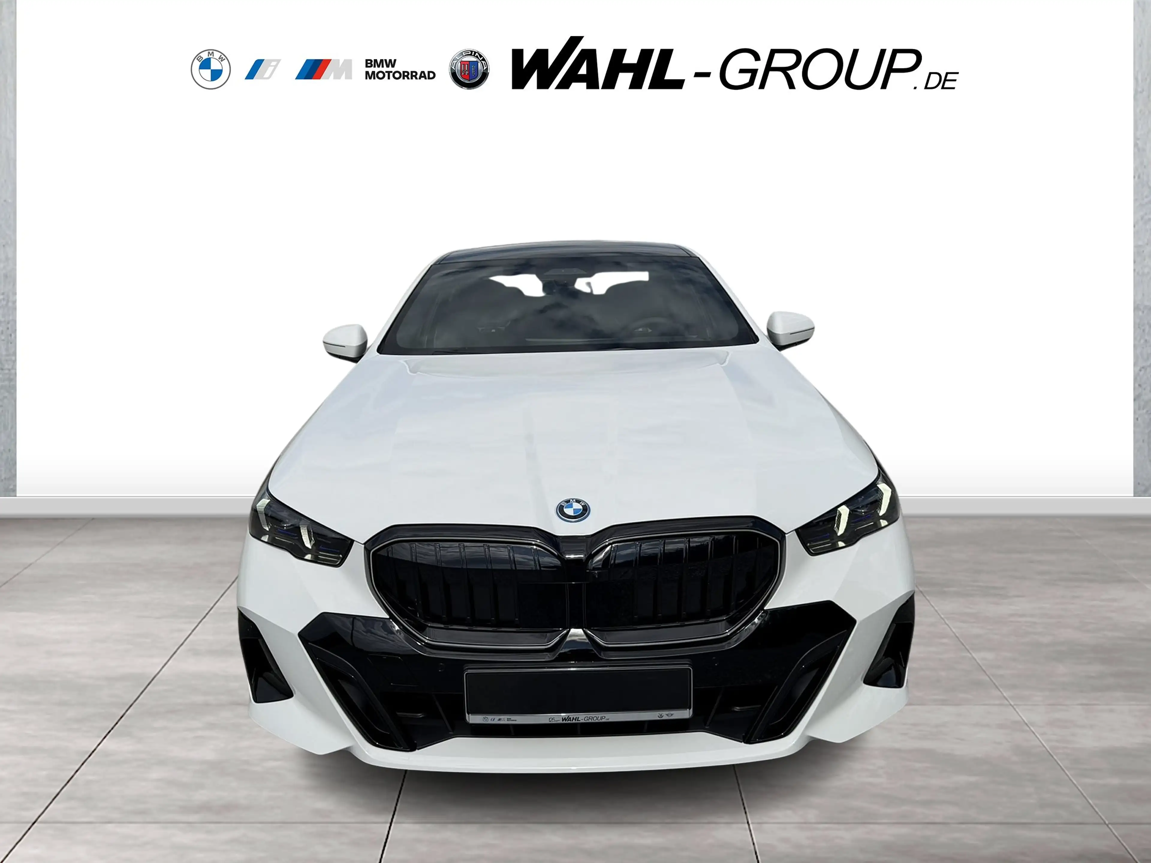 BMW 550 e xDrive M Sport Pro Innovation Panorama AHK Bower — photo 8