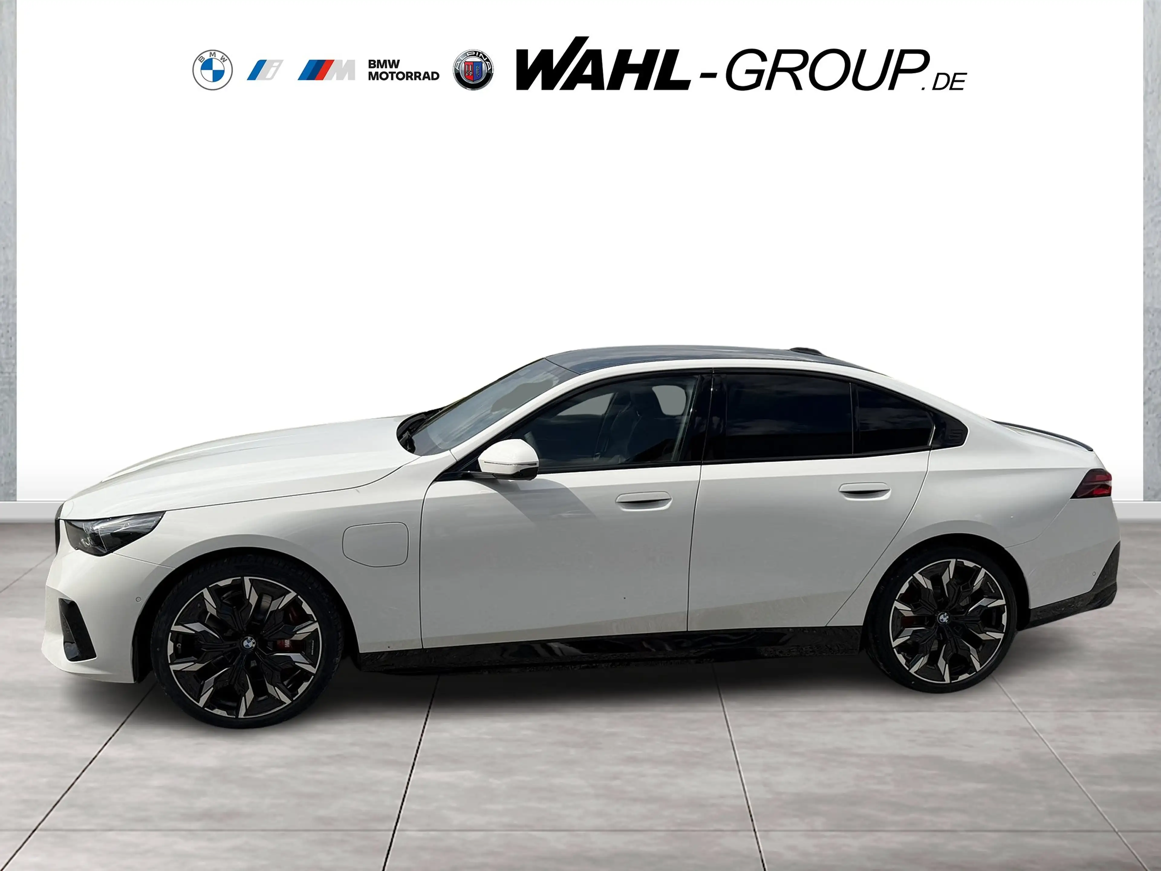 BMW 550 e xDrive M Sport Pro Innovation Panorama AHK Bower — photo 3
