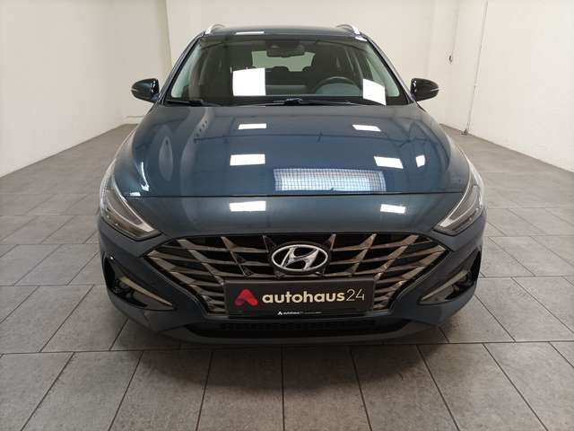 Hyundai i30 1.0 T-GDI Intro Navi|Bluetooth|Lenkrhzg.