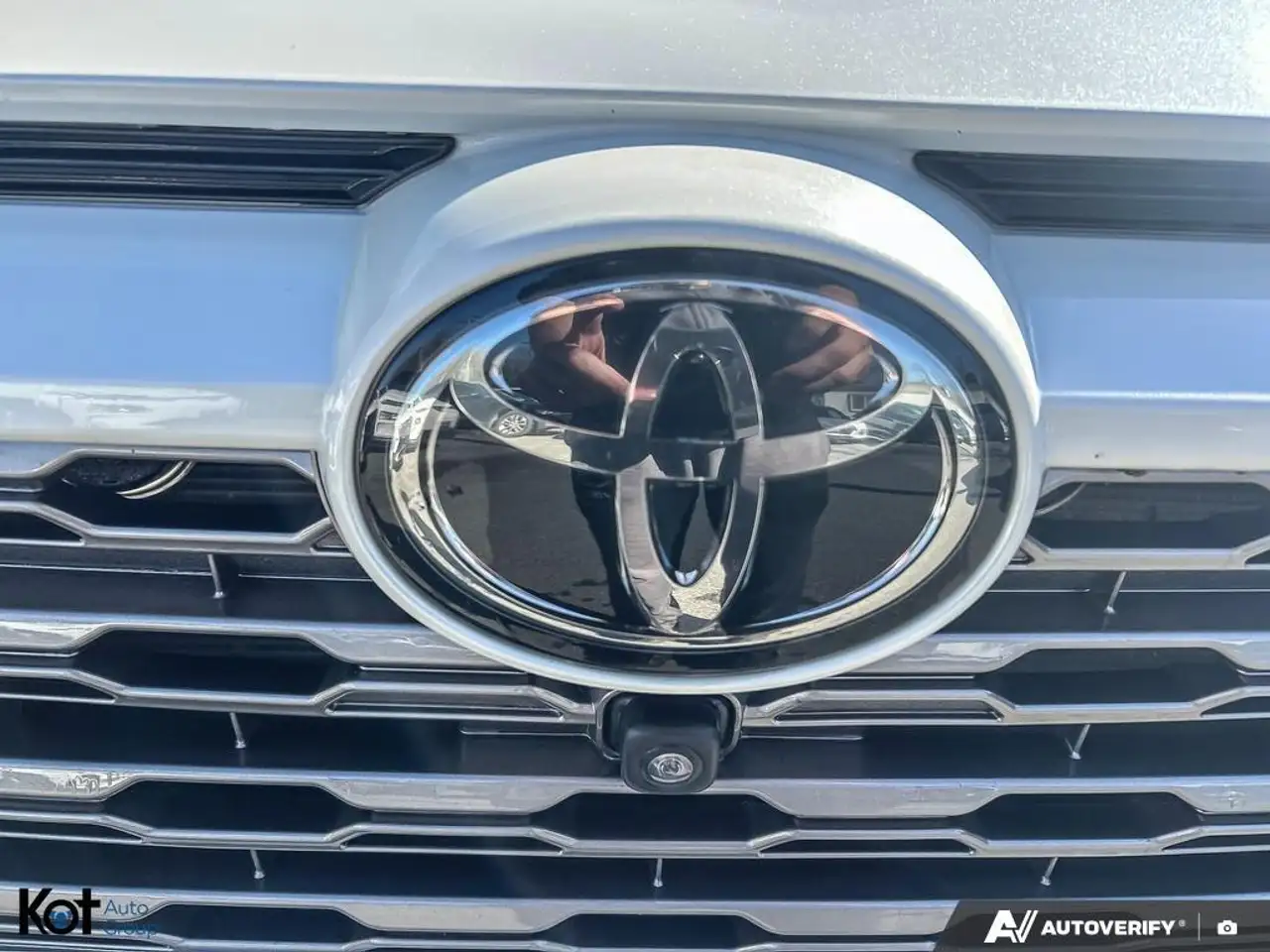 Toyota RAV 4 снимка Toyota RAV 4