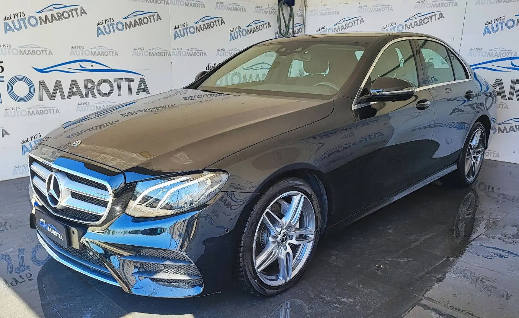 Mercedes-Benz E 220 220 d Premium Plus 4matic auto Zwart - 1