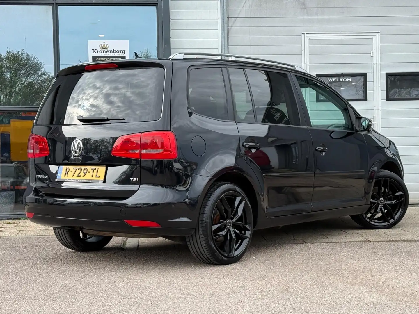 Volkswagen Touran 1.4 TSI Highline 7p., CRUISECR, NAP, APK Negro - 2