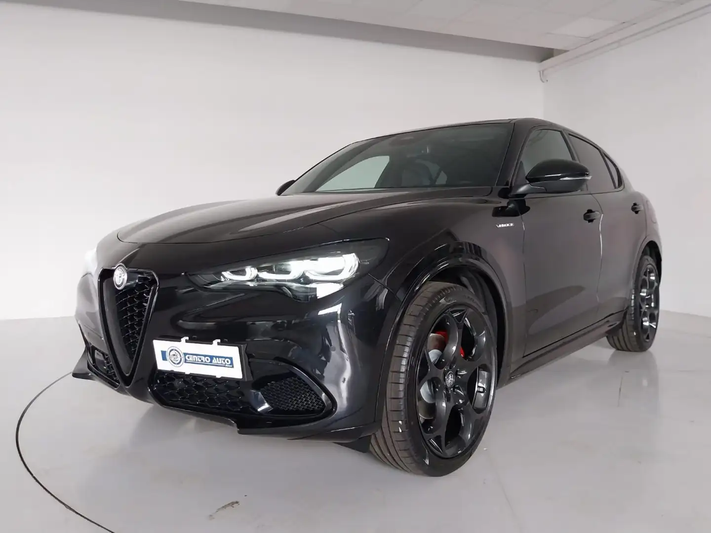 Alfa Romeo Stelvio 2.2 Td 210 CV AT8 Q4 Veloce TETTO APRIBILE crna - 2