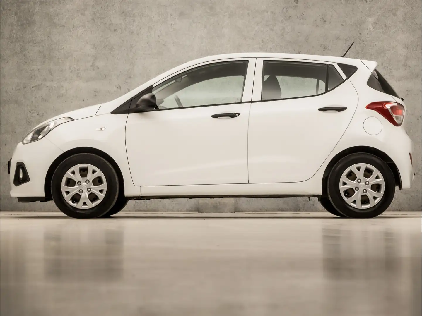 Hyundai i10 1.0i Go! (AIRCO, SPORTSTOELEN, 5 DEURS, NIEUWE APK Weiß - 2
