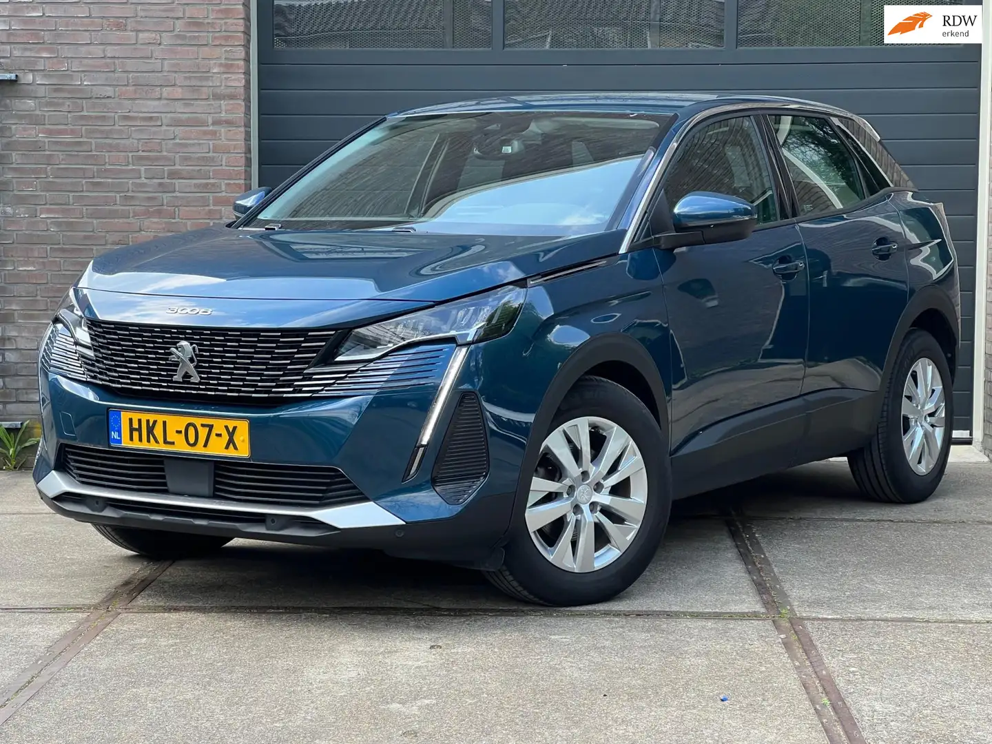 Peugeot 3008 Active Pack 130pk | Carplay/AndroidAuto | Parkeerc Blauw - 1