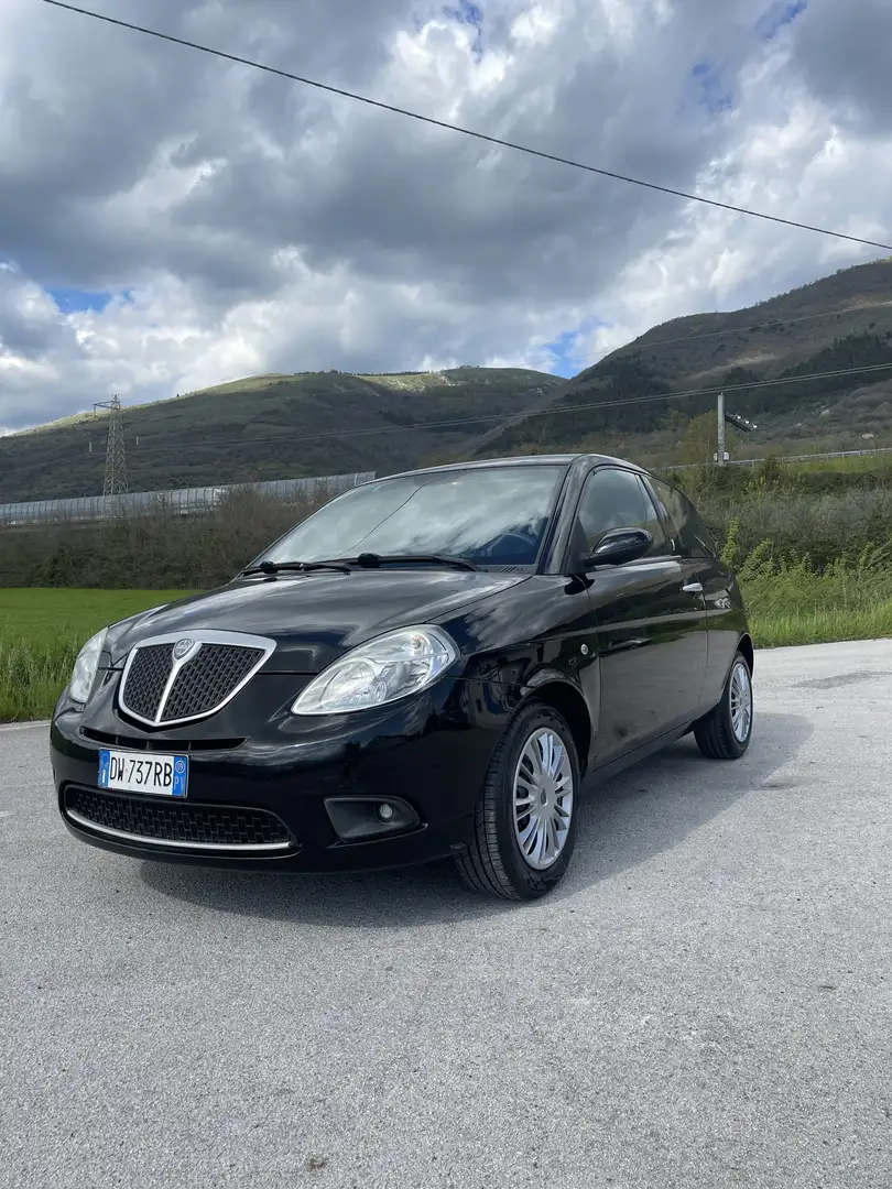 Lancia Ypsilon 1.2 8v Oro Plus - 1