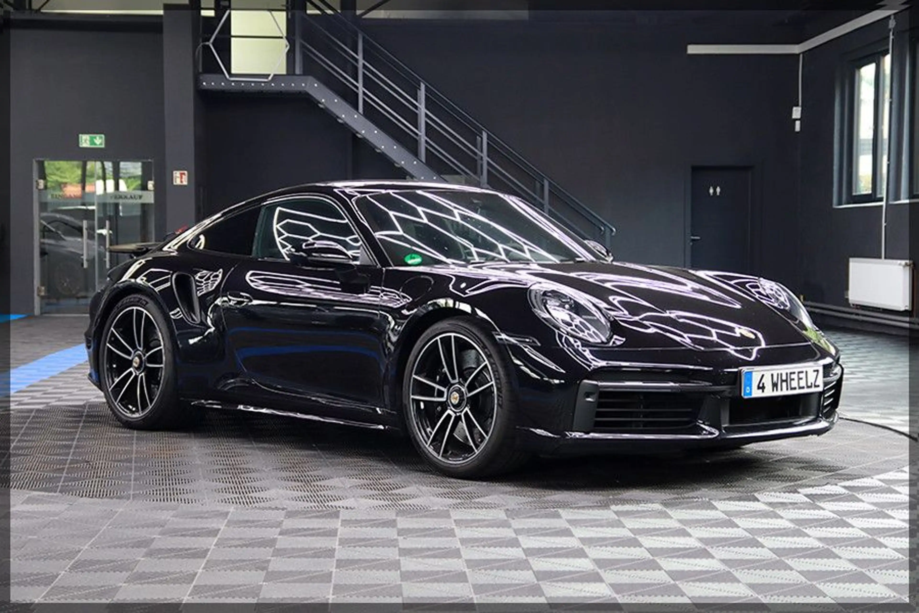 Porsche 911 Turbo PANO / BURMESTER / APPROVED