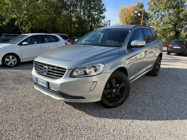 Volvo XC60 2.4 d5 Business 181cv geartronic