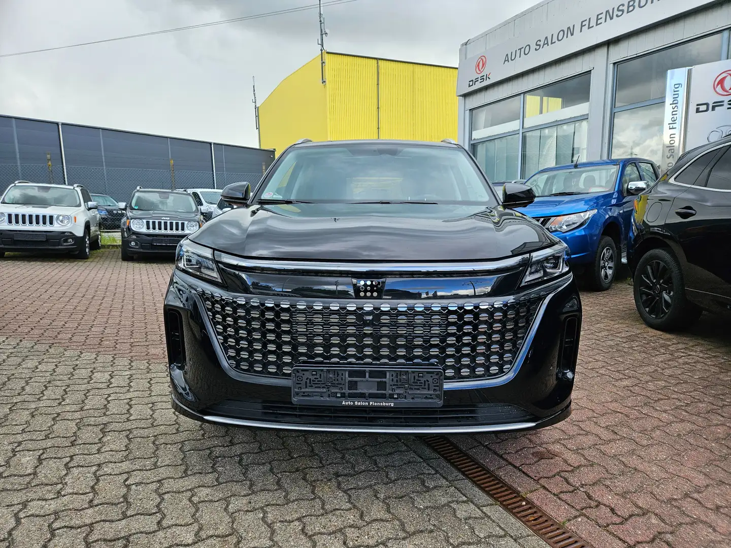 DFSK Fengon Fengon E5*Hybrid*Automatik*7-Sitzer*Panorama uvm. Schwarz - 2