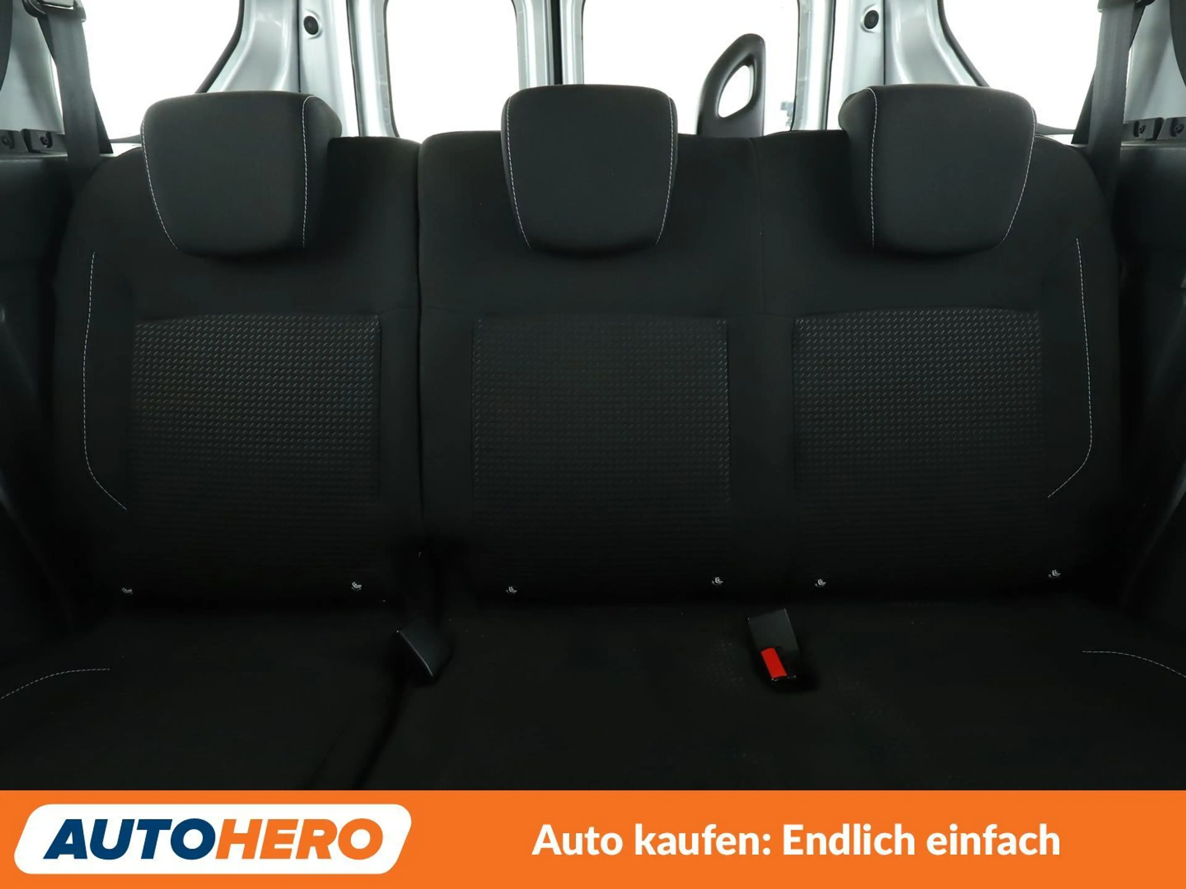 Dacia Dokker 1.6 SCe Comfort *TEMPO*PDC*KLIMA* — photo 15
