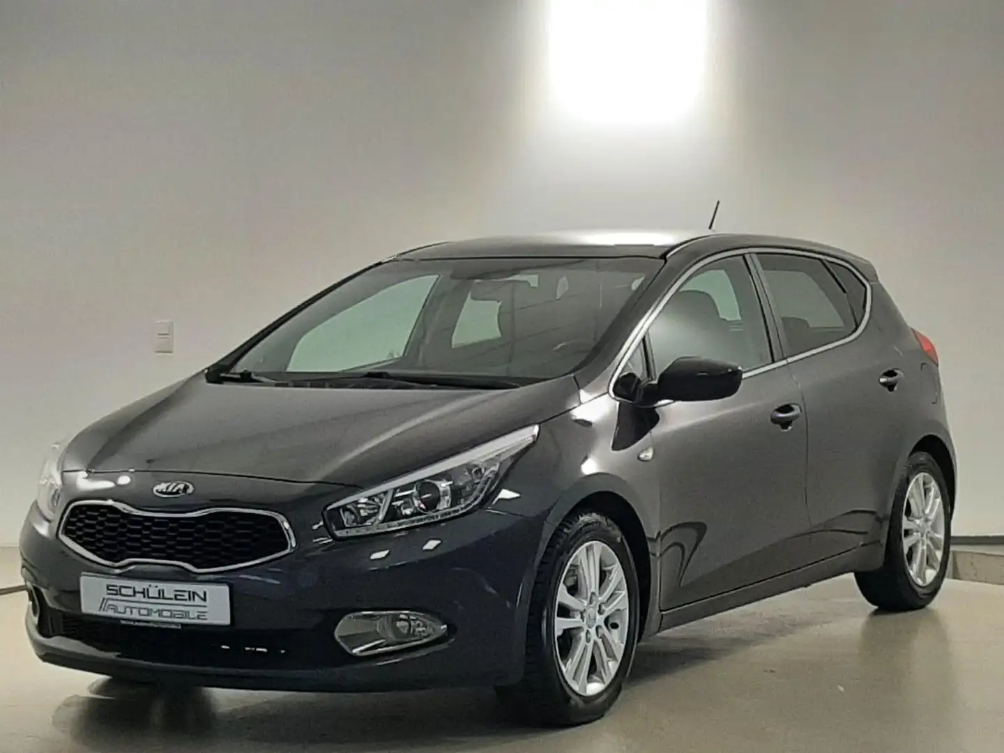 Kia Ceed / cee'd FIFA World Cup Edition*SHZ*LHZ*Klima*PDC* Grijs - 2
