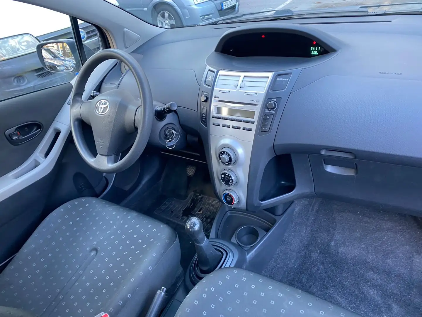 Toyota Yaris 1,3 Klima Alu Tüv 7.26 Top Zust01708044052 Black - 2