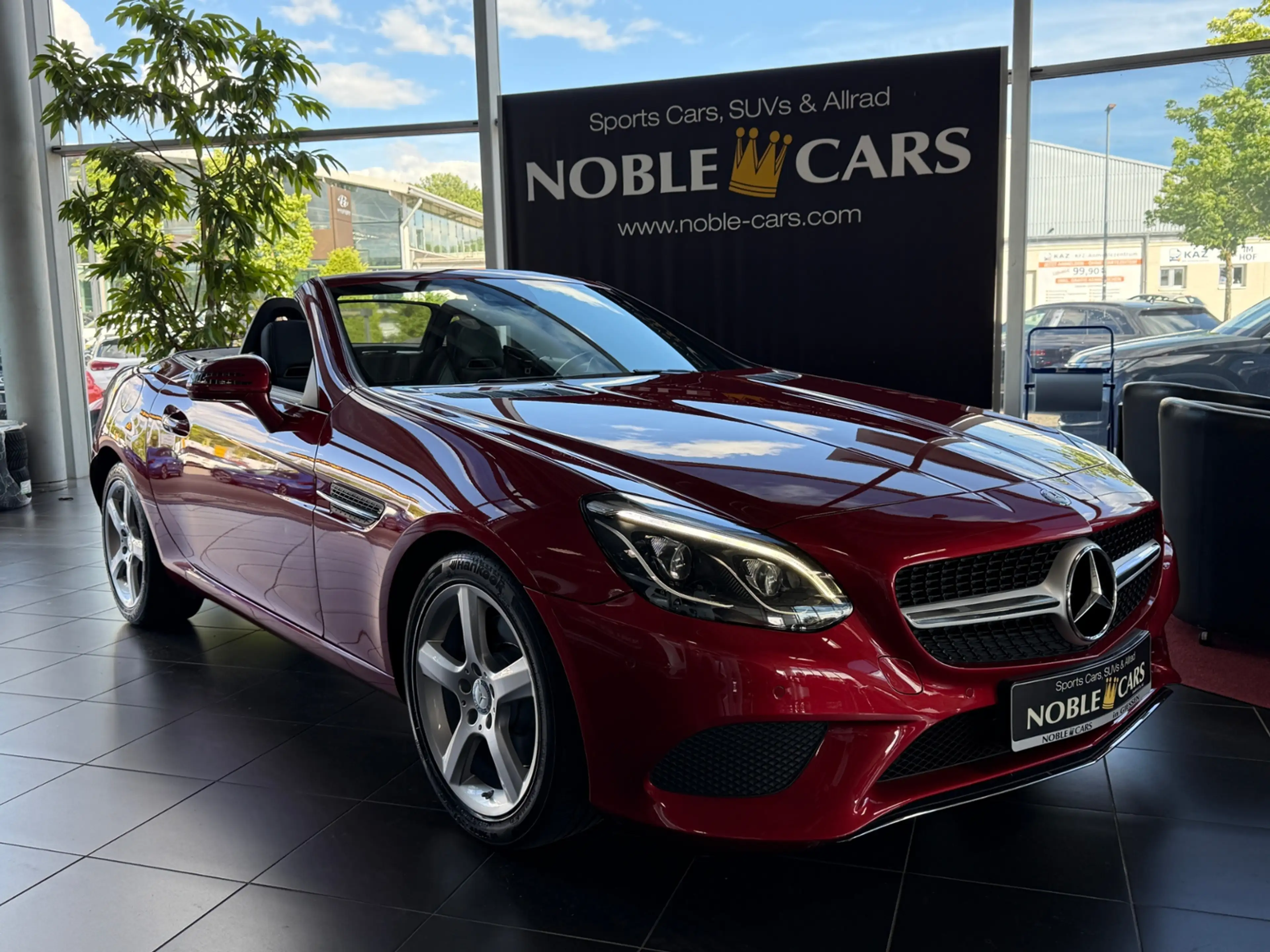 Mercedes-Benz SLC 300 AIR SCARF KLIMA LED NAVI SHZ
