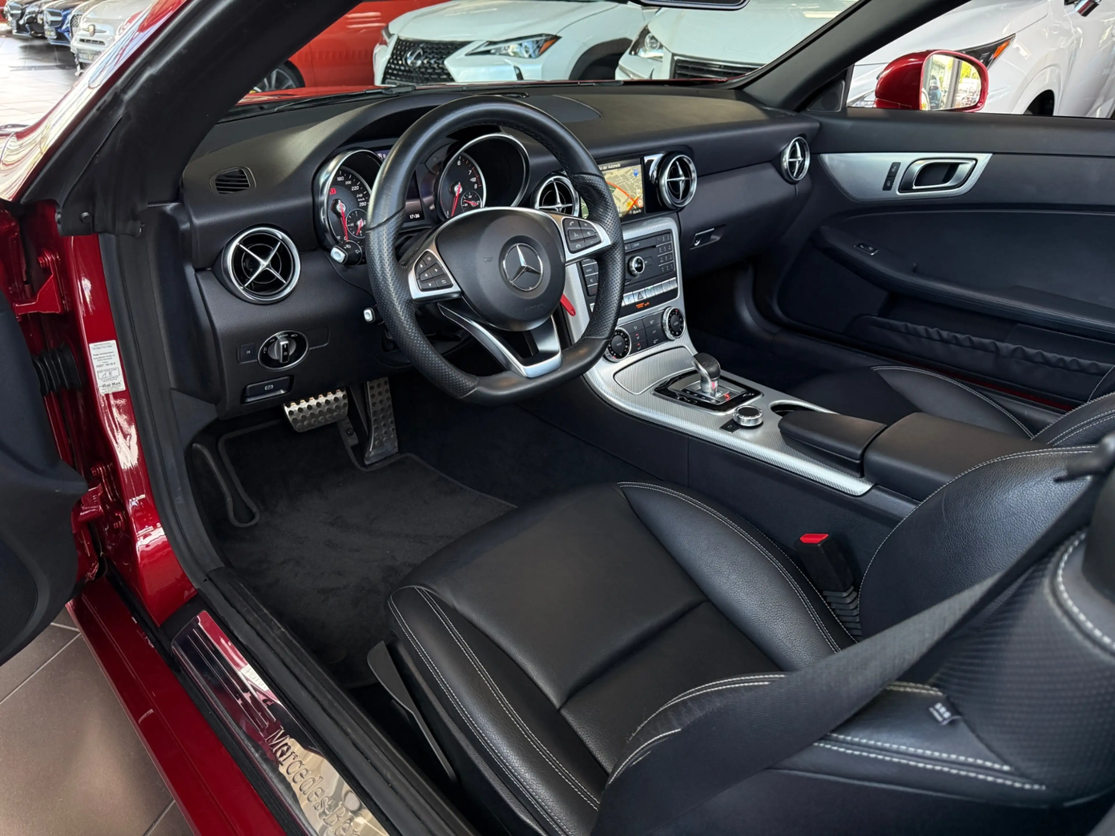Mercedes-Benz SLC 300 AIR SCARF KLIMA LED NAVI SHZ — photo 8