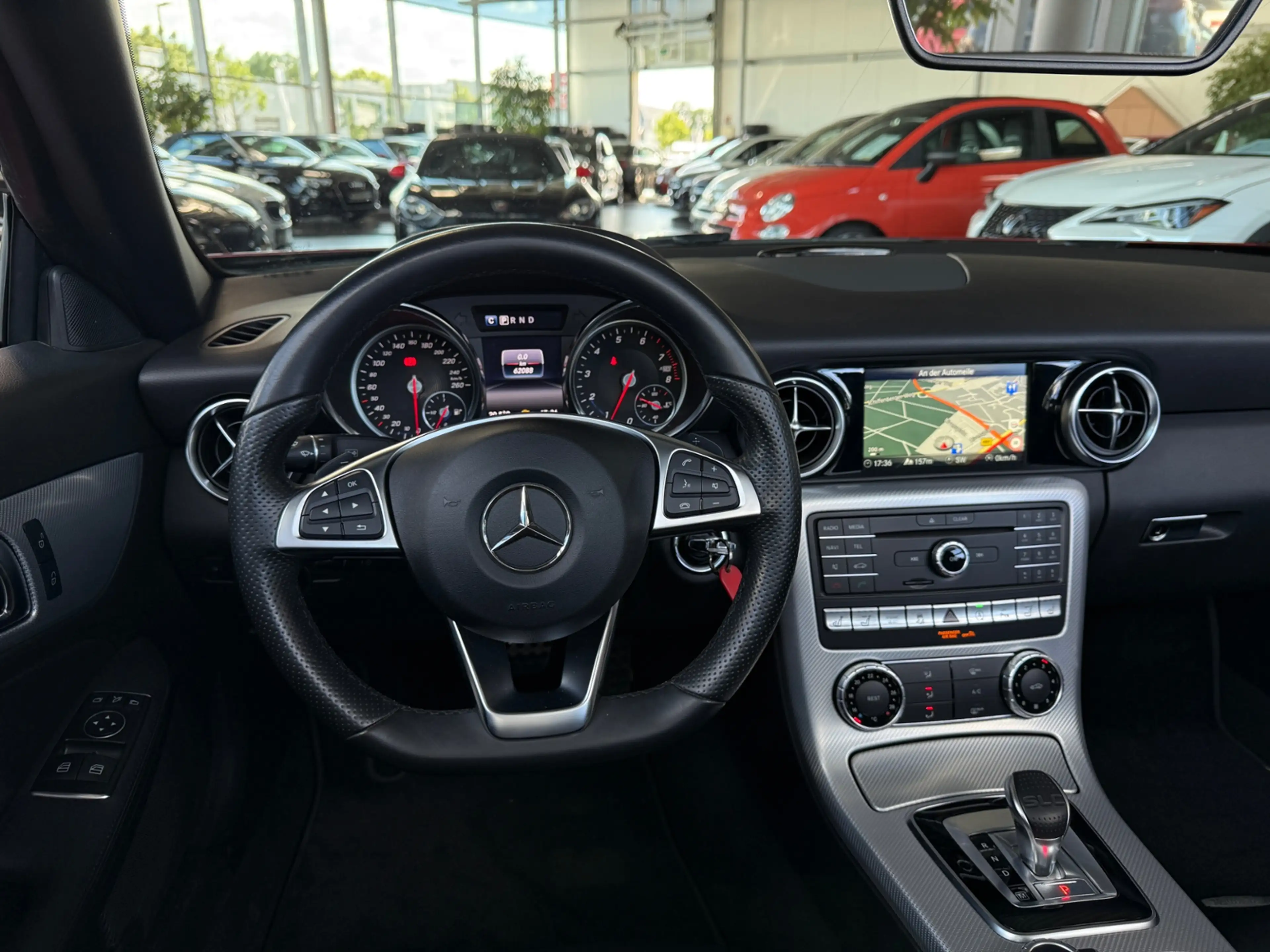 Mercedes-Benz SLC 300 AIR SCARF KLIMA LED NAVI SHZ — photo 11