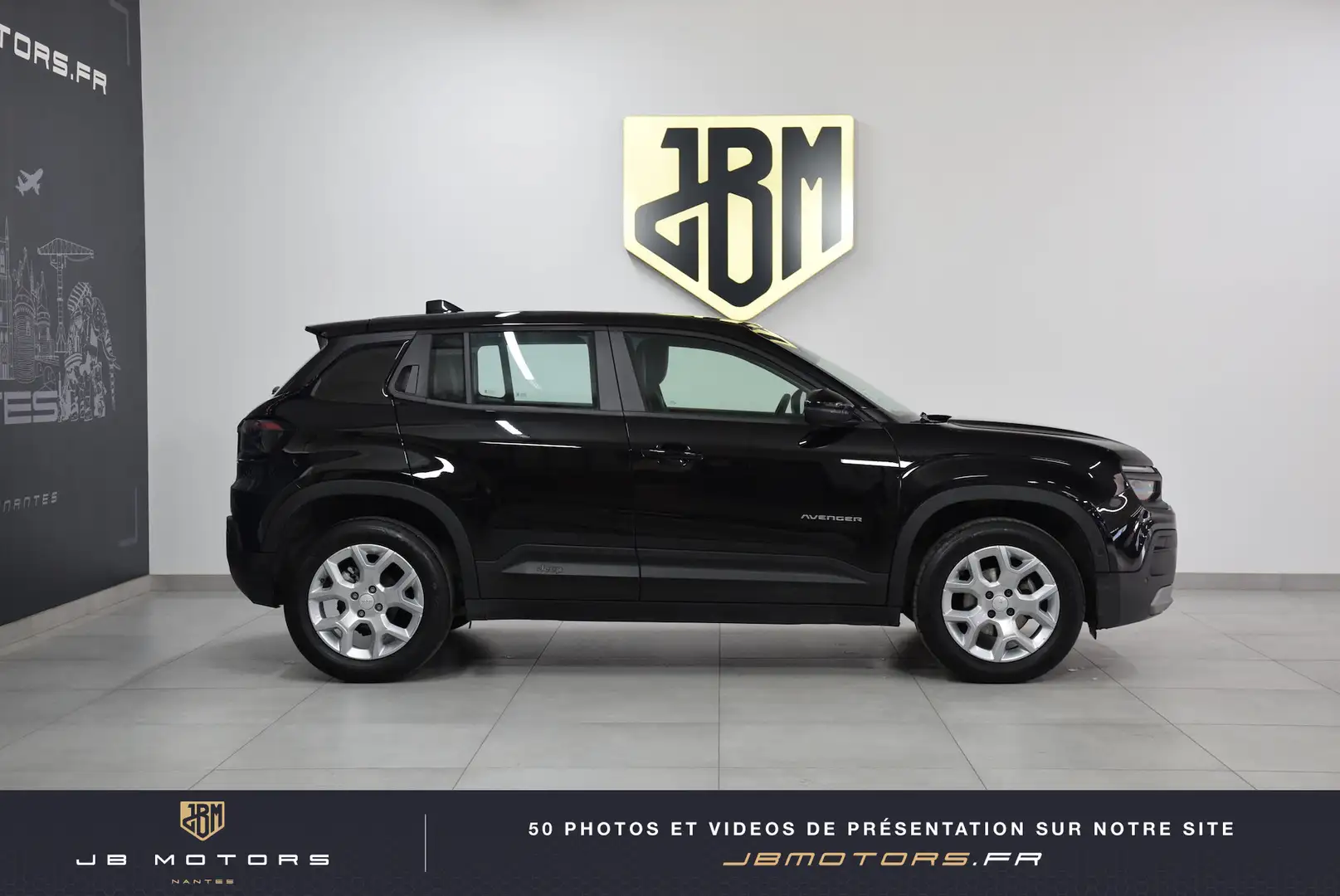 Jeep Avenger 1.2 Turbo T3 100 ch Altitude Schwarz - 2