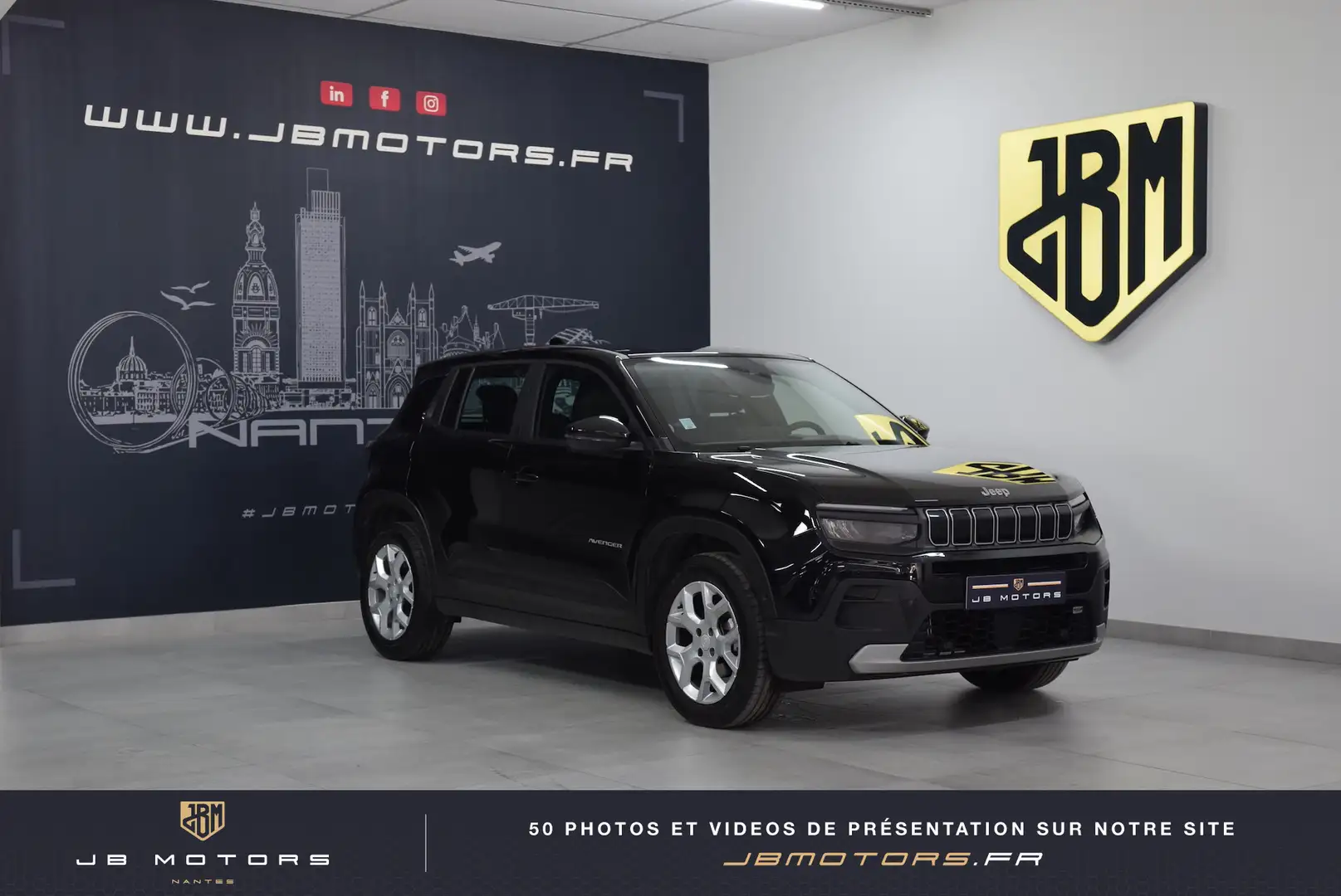 Jeep Avenger 1.2 Turbo T3 100 ch Altitude Zwart - 1
