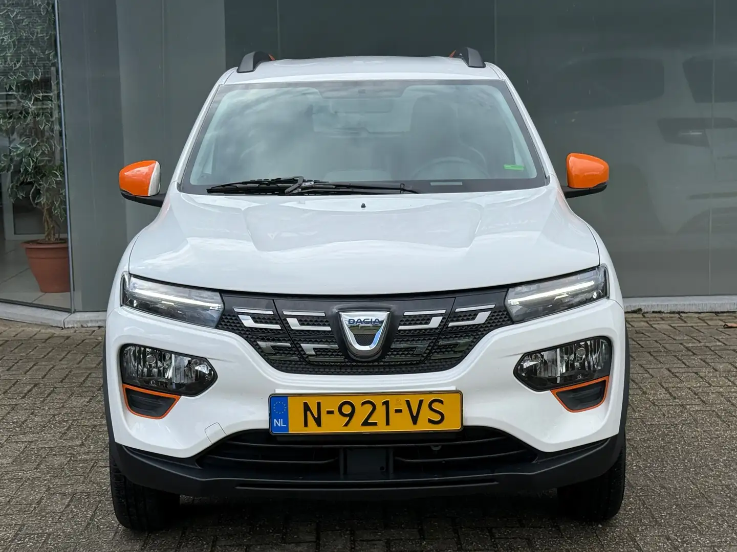 Dacia Spring Comfort Plus 27 kWh Navi Camera Leder Weiß - 2