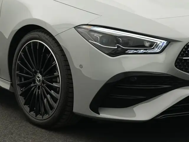 Mercedes-Benz Cla Class view 9
