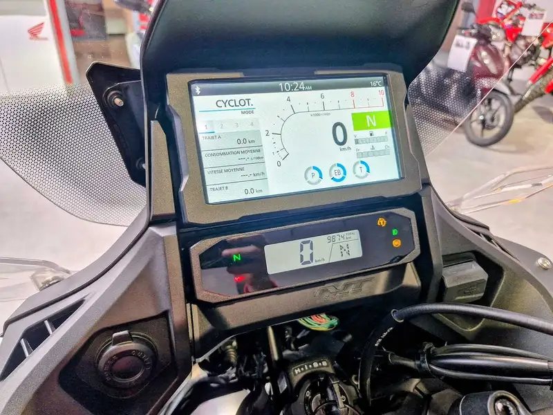 Honda NT1100 DCT - foto 2