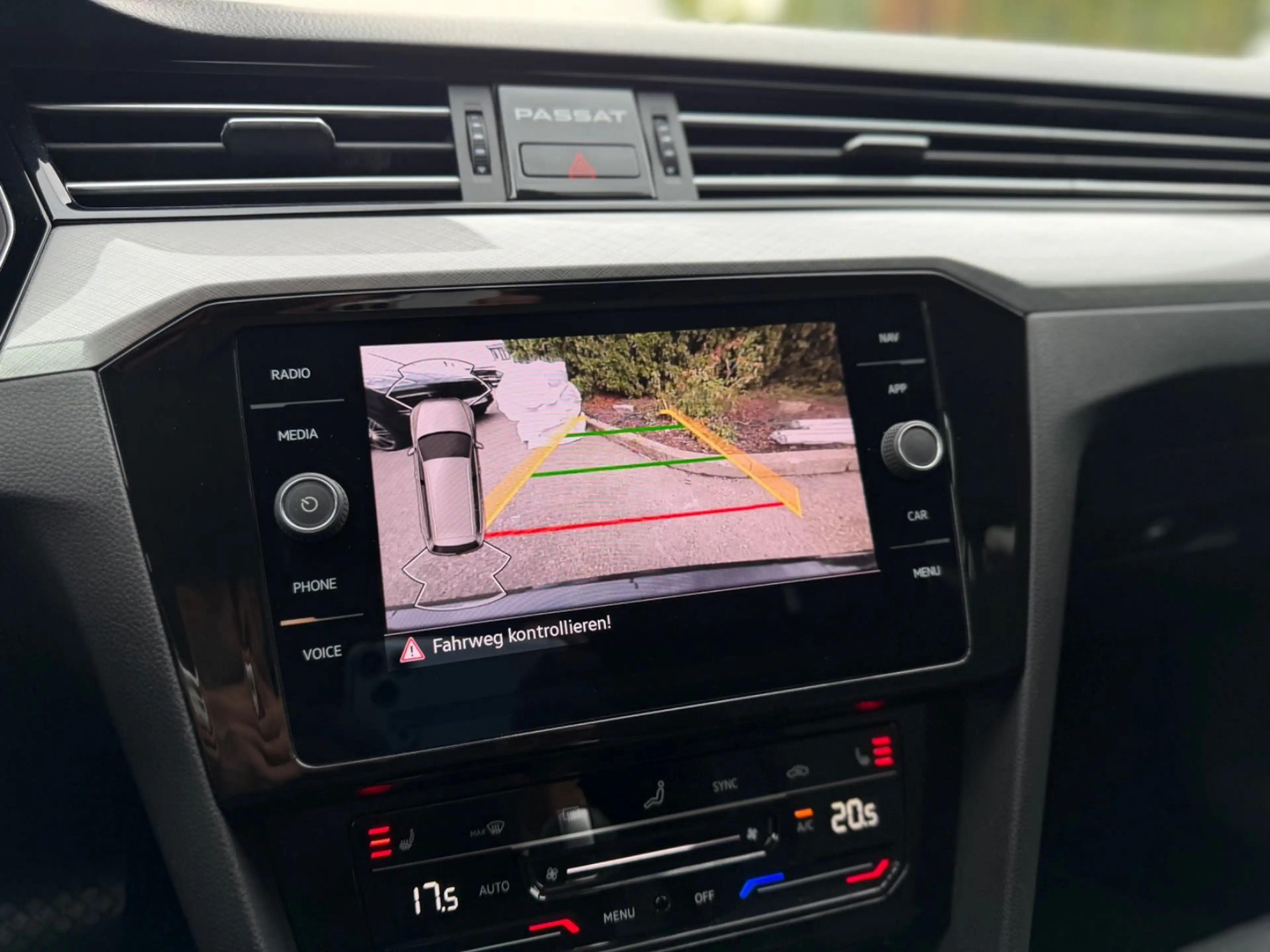 Volkswagen Passat Variant Business*ACC*KAMERA*CARPLAY*3-ZON — photo 12