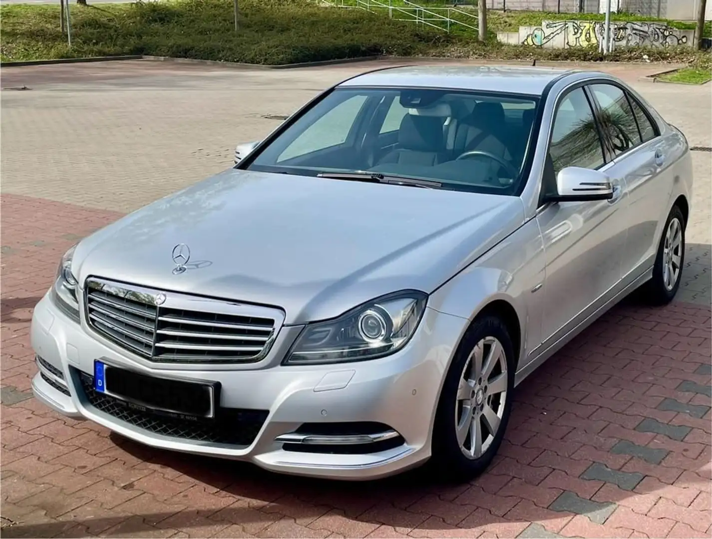 Mercedes-Benz C 200 C 200 (BlueEFFICIENCY) 7G-TRONIC Elegance Silber - 1