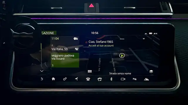 Land Rover Range Rover Velar view 14